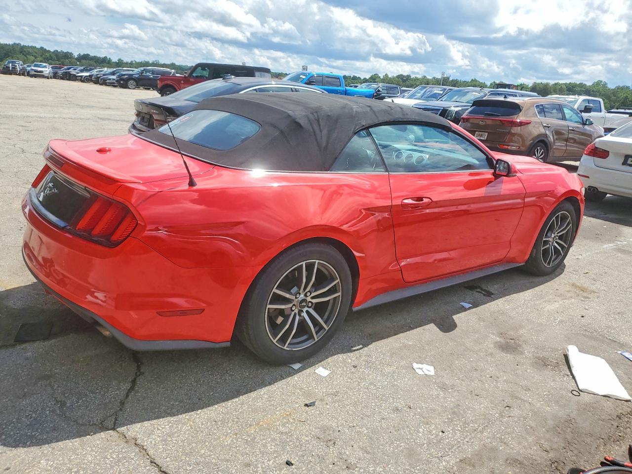 2016 Ford Mustang Red vin: 1FATP8UHXG5212768