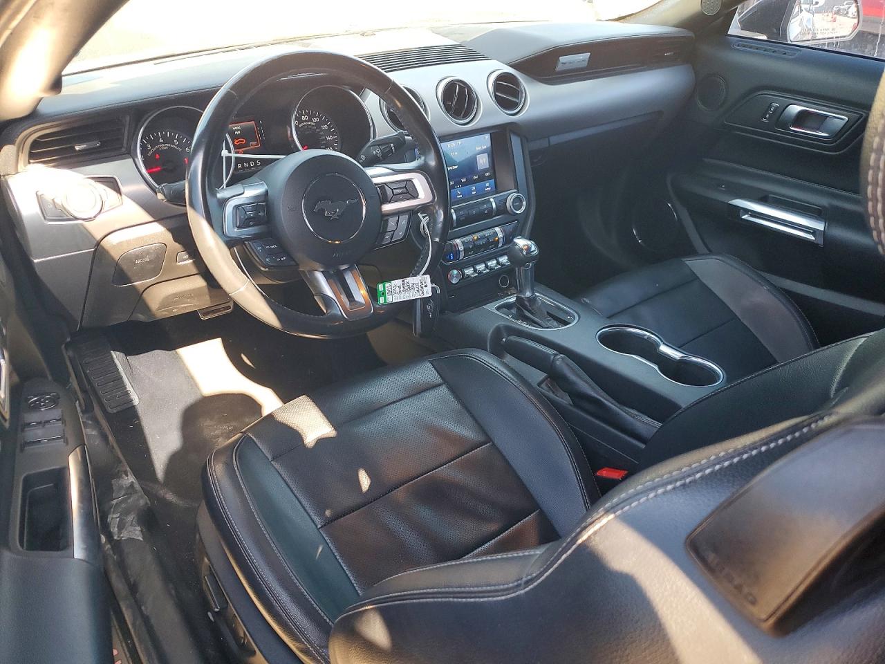 2022 Ford Mustang Black vin: 1FATP8UHXN5124297