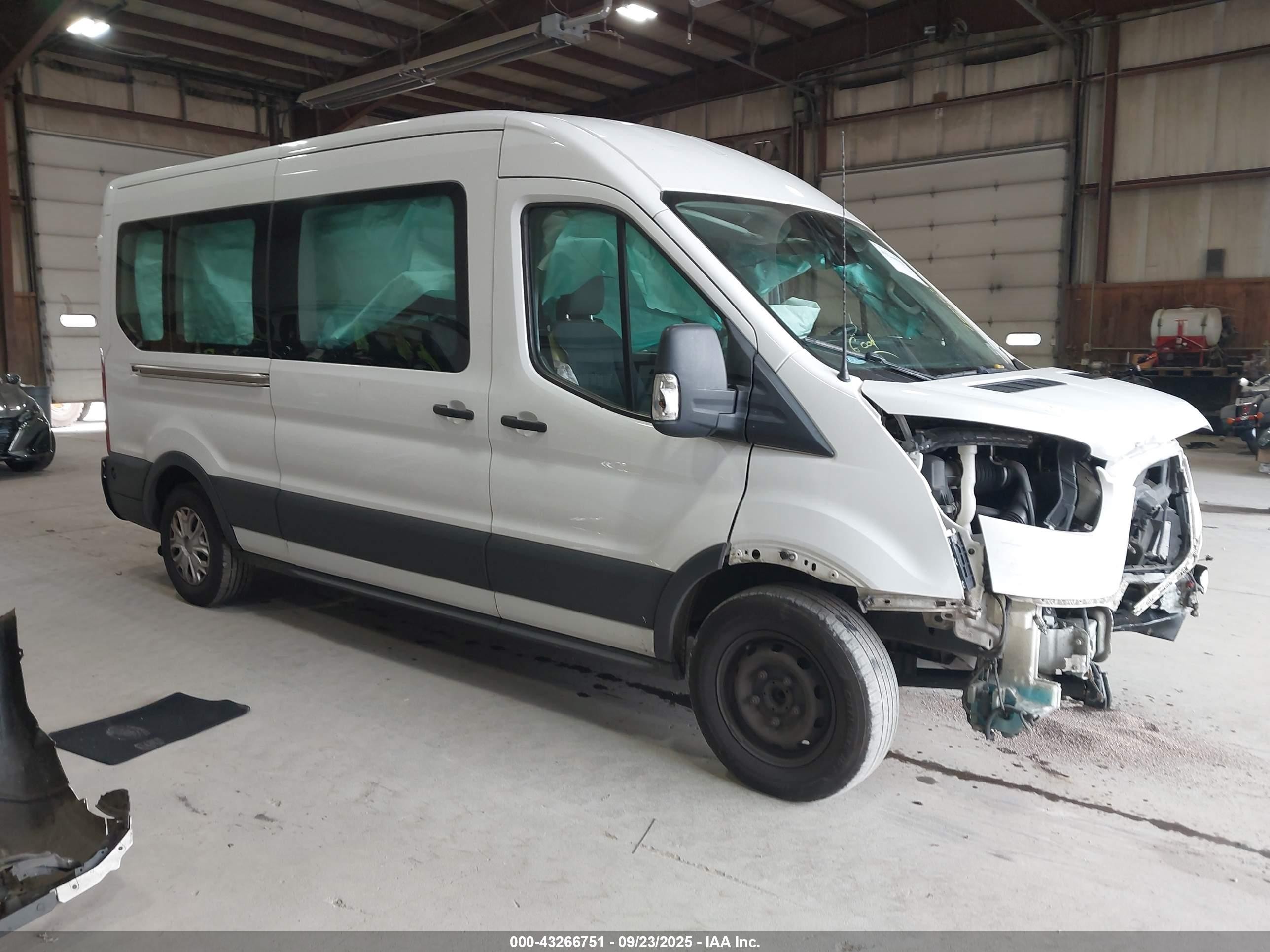 2020 Ford Transit-350 Passenger Van Xlt Белый vin: 1FBAX2C8XLKA24462