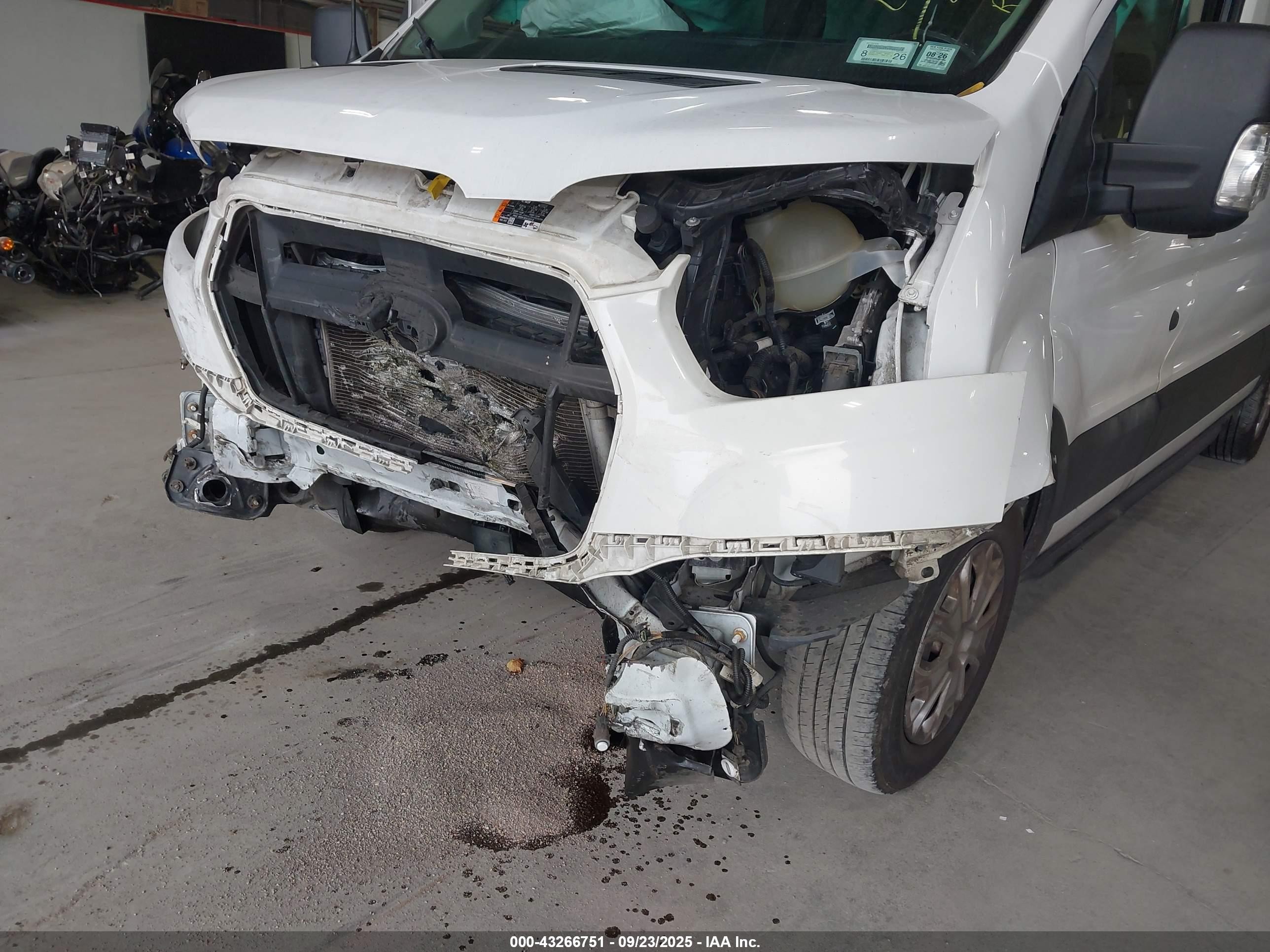 2020 Ford Transit-350 Passenger Van Xlt White vin: 1FBAX2C8XLKA24462