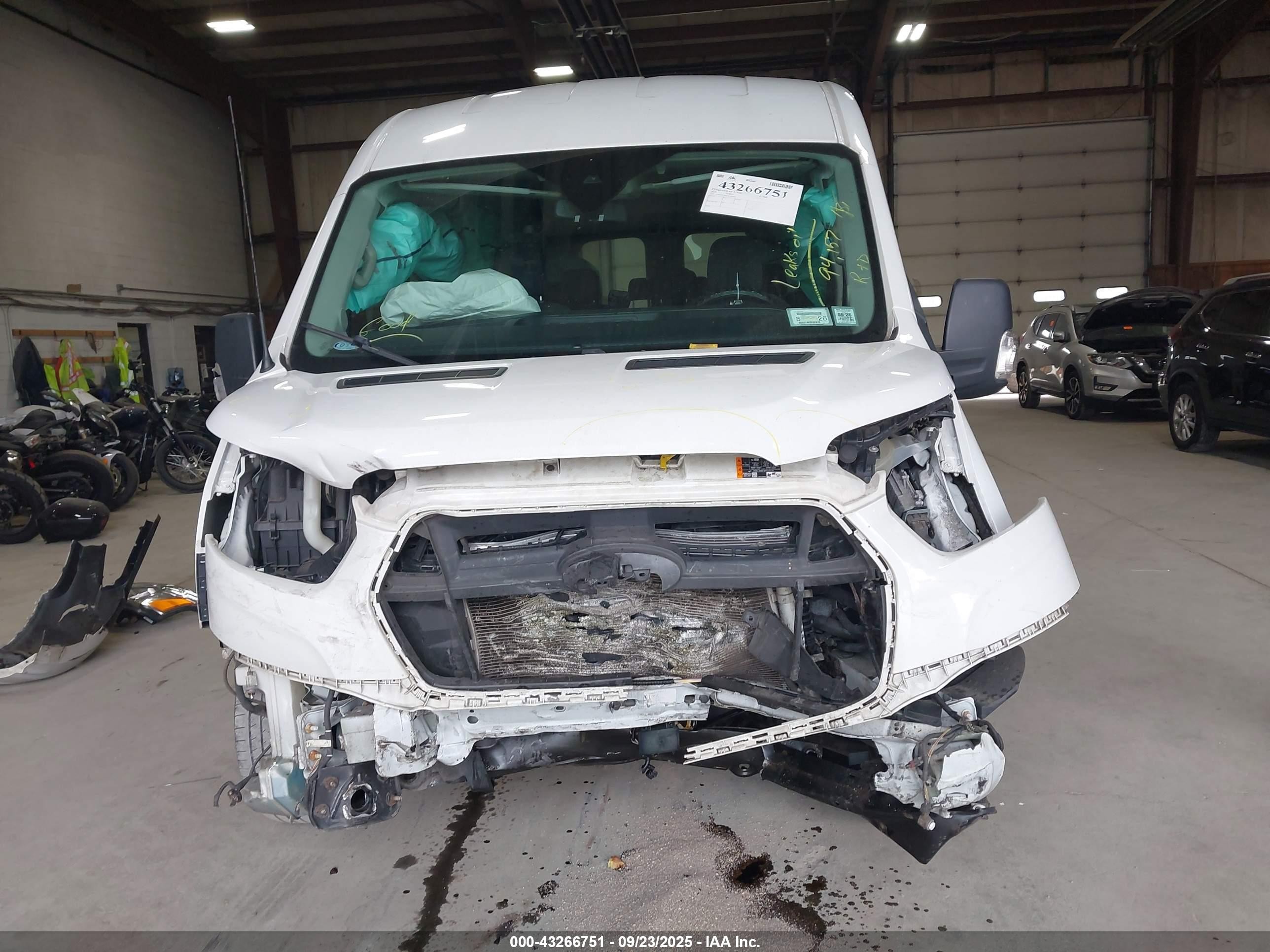 2020 Ford Transit-350 Passenger Van Xlt White vin: 1FBAX2C8XLKA24462