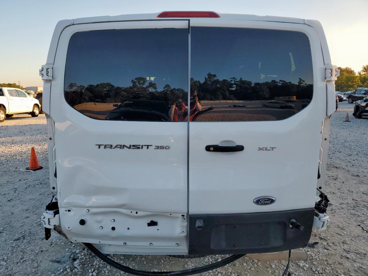 2020 Ford Transit Passenger Wa Белый vin: 1FBAX2Y83LKA61605