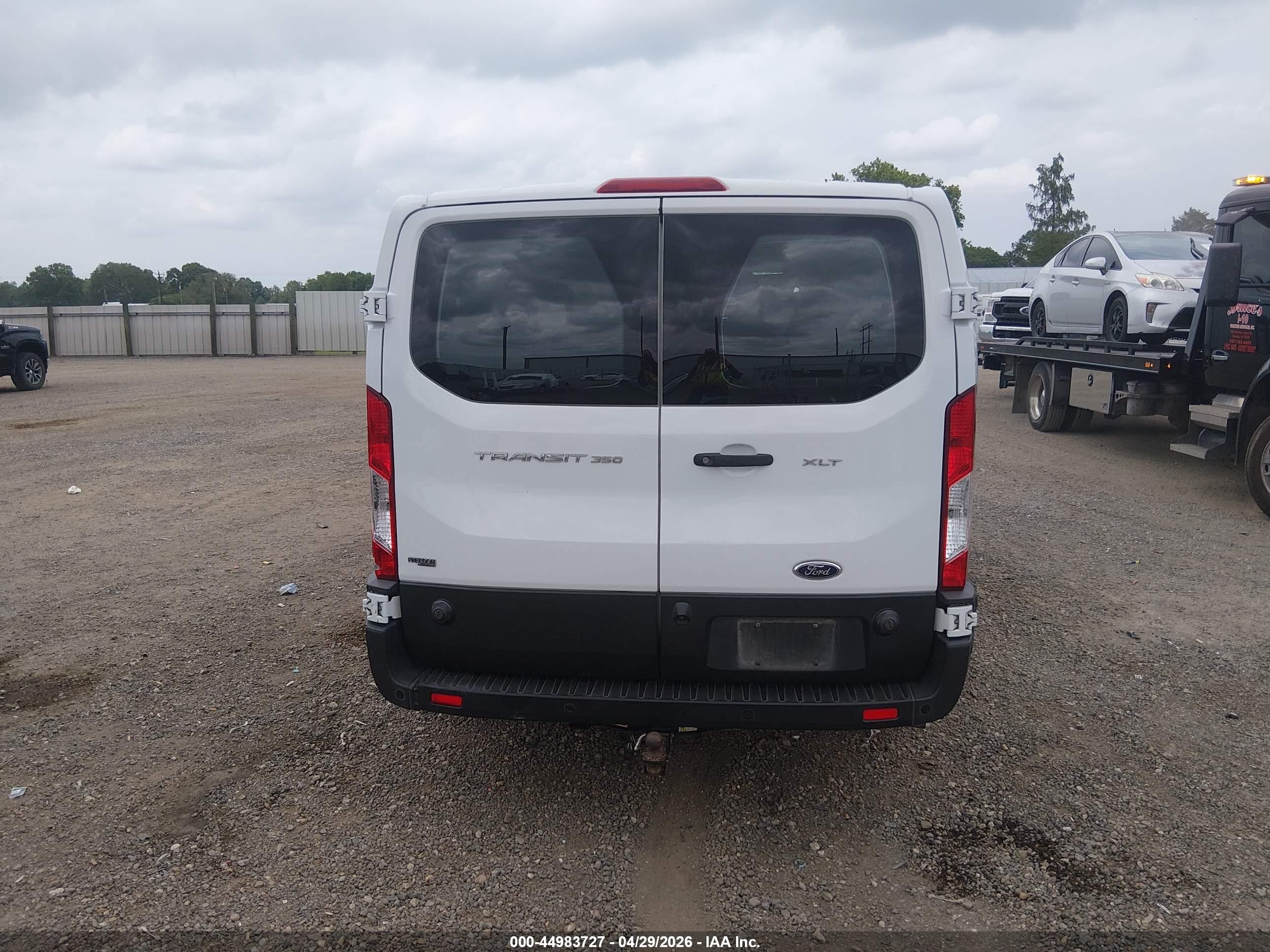 2020 Ford Transit-350 Passenger Van Xlt White vin: 1FBAX2Y88LKA09659