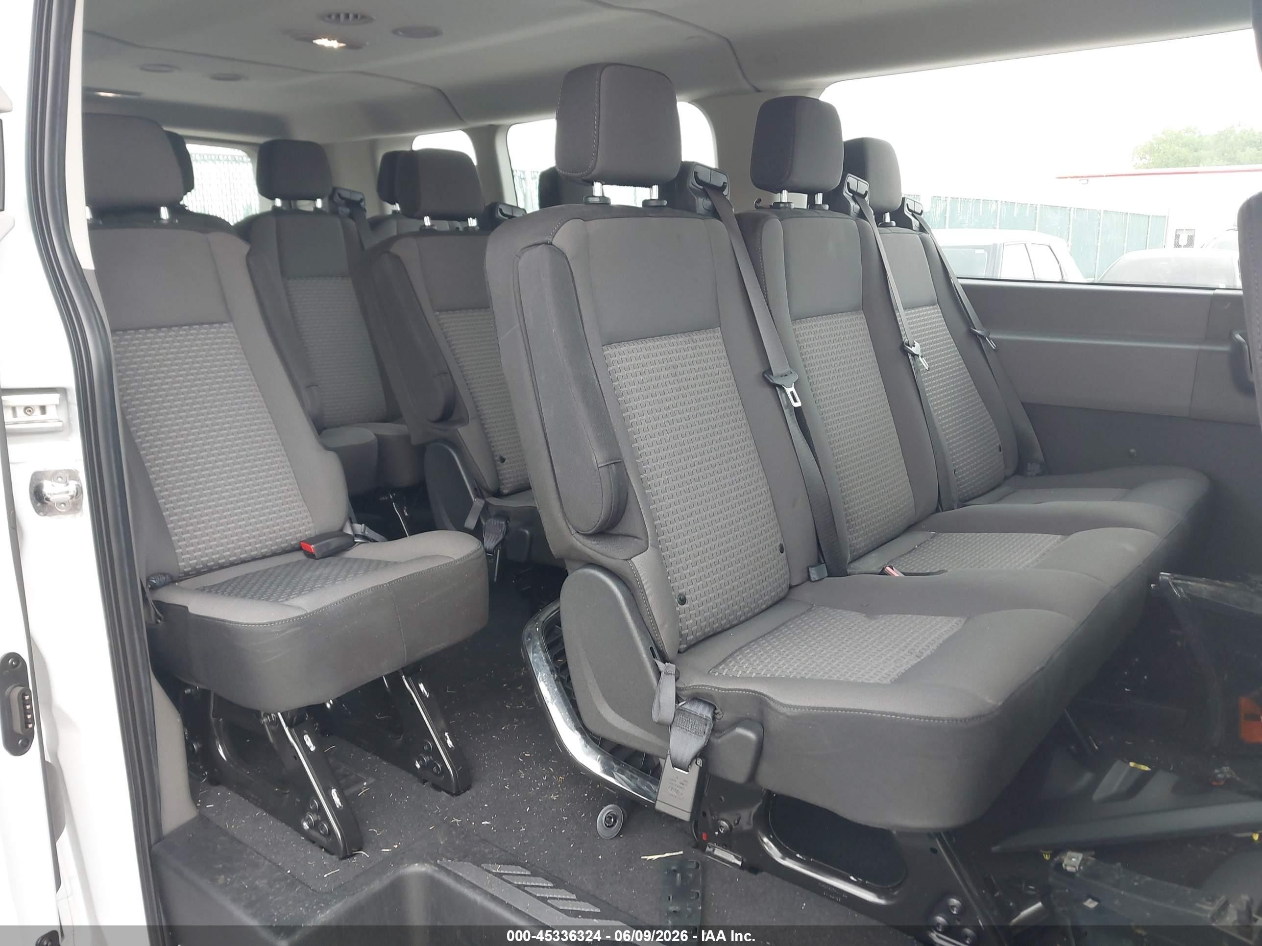 2026 Ford Transit-350 Passenger Van Xlt White vin: 1FBAX2Y89TKA73015