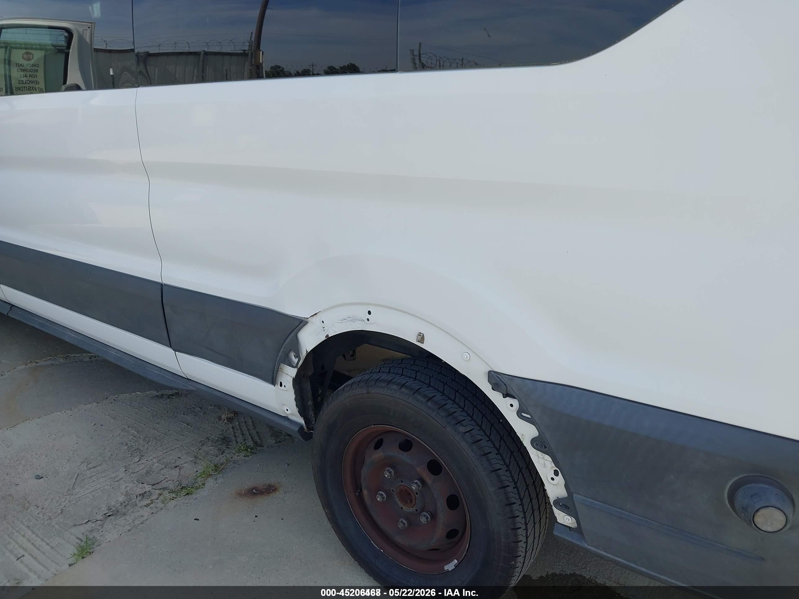 2015 Ford Transit-350 Xlt White vin: 1FBAX2ZV9FKB01694