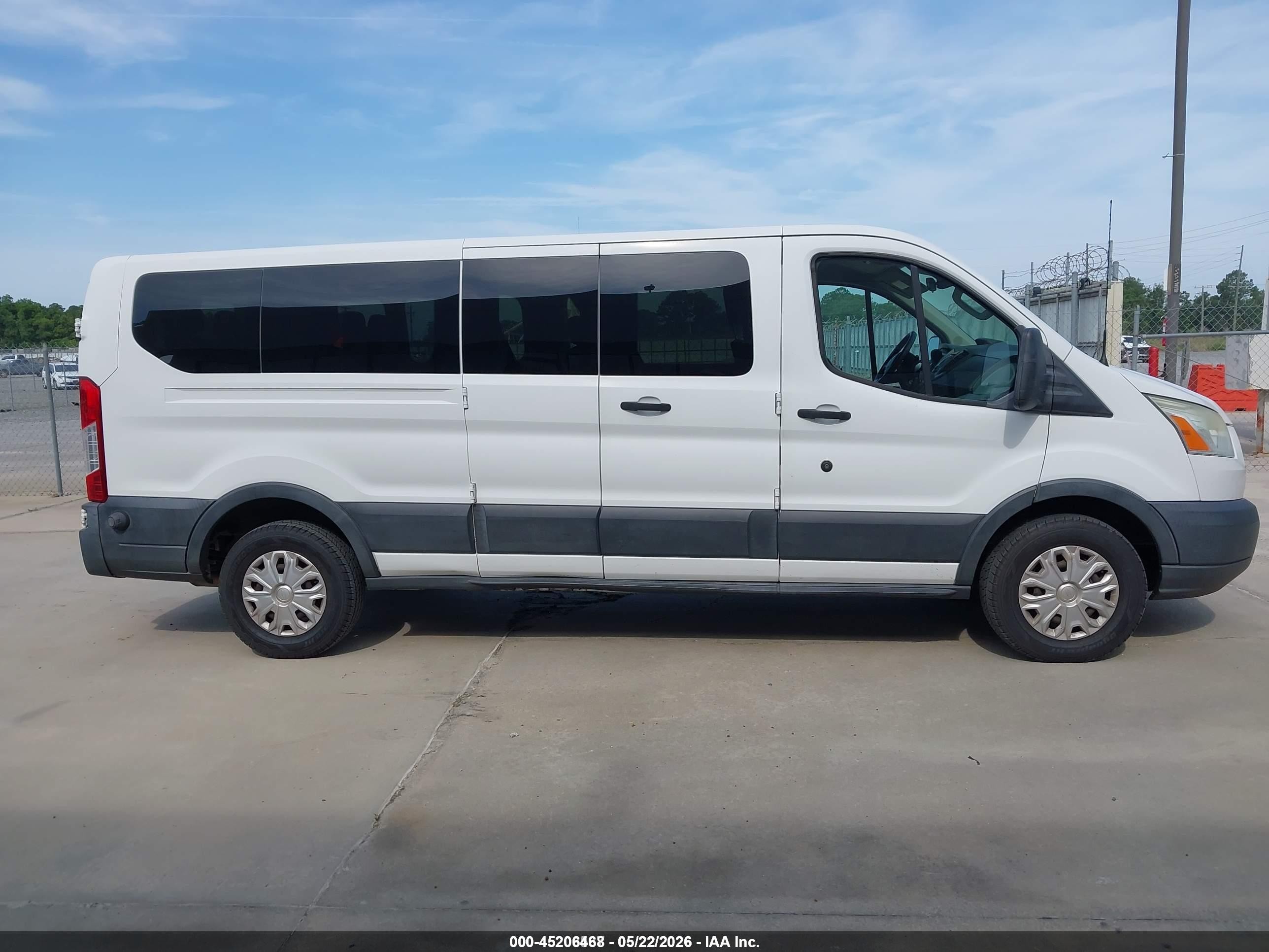 2015 Ford Transit-350 Xlt White vin: 1FBAX2ZV9FKB01694