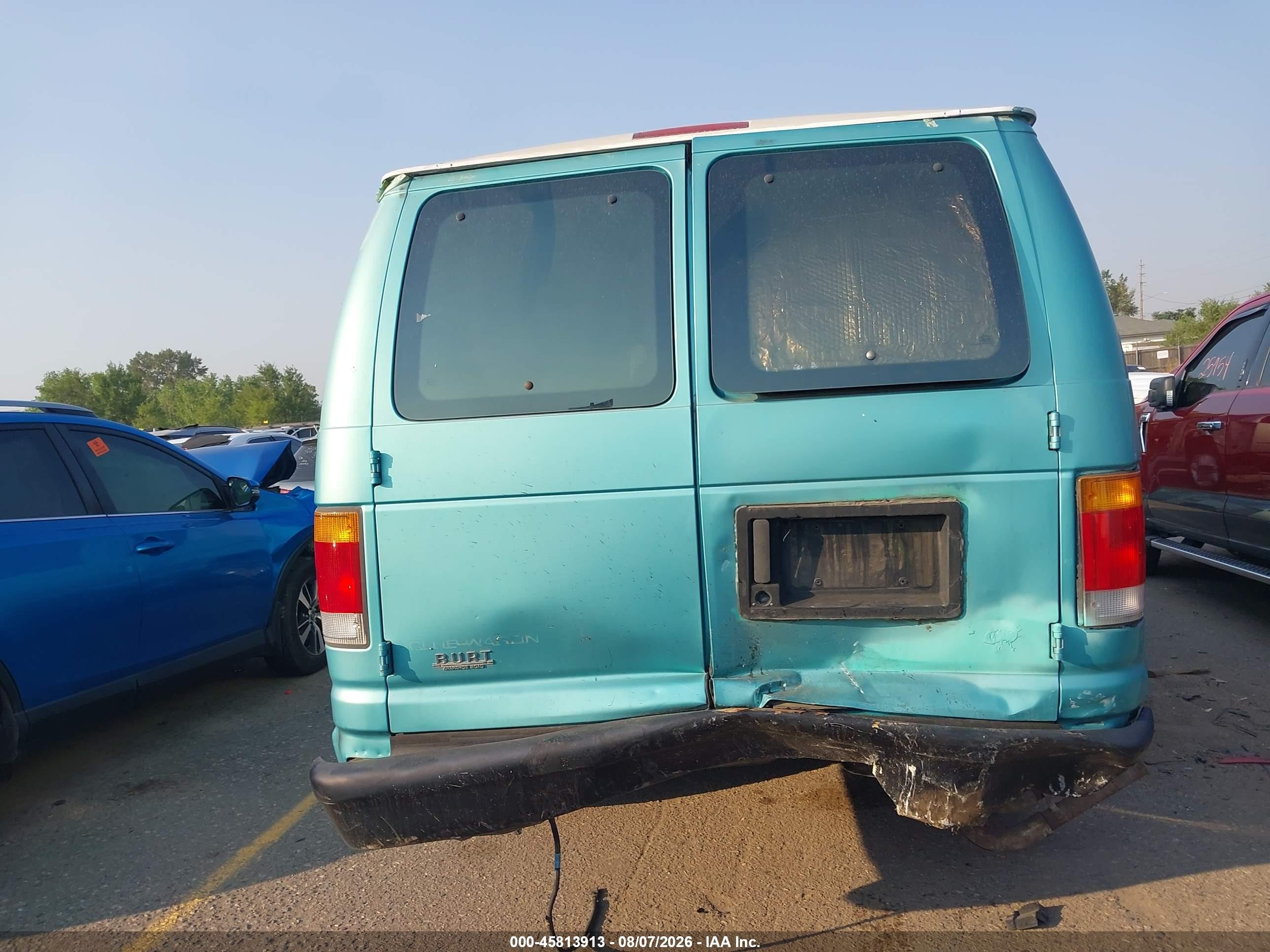 1994 Ford Econoline E350 Super Duty Green vin: 1FBHS31H7RHA49363