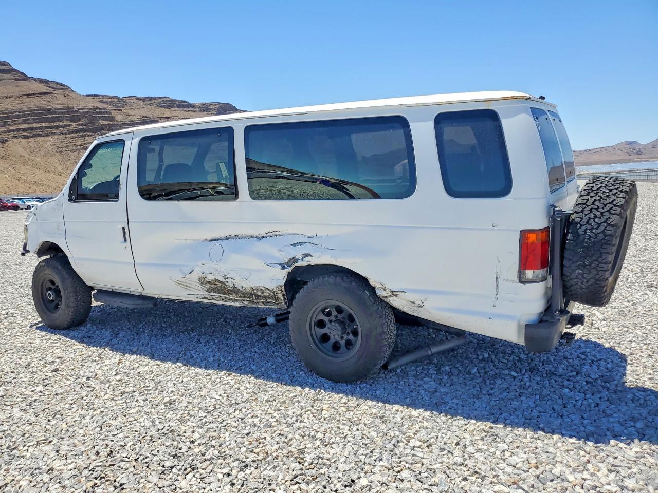 1993 Ford E-350 White vin: 1FBJS31G1PHB28422