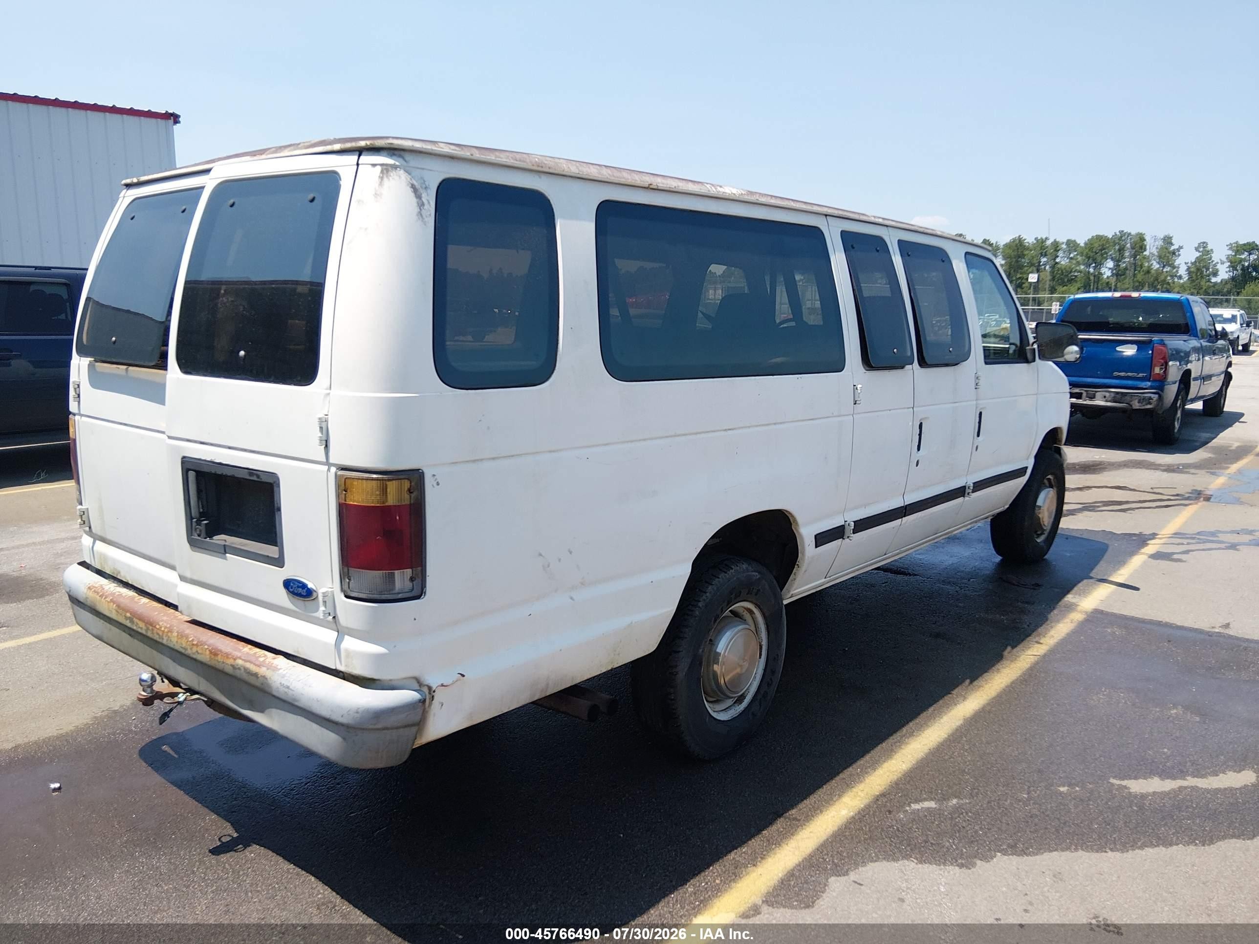 1993 Ford Econoline E350 Super Duty White vin: 1FBJS31H1PHA20763