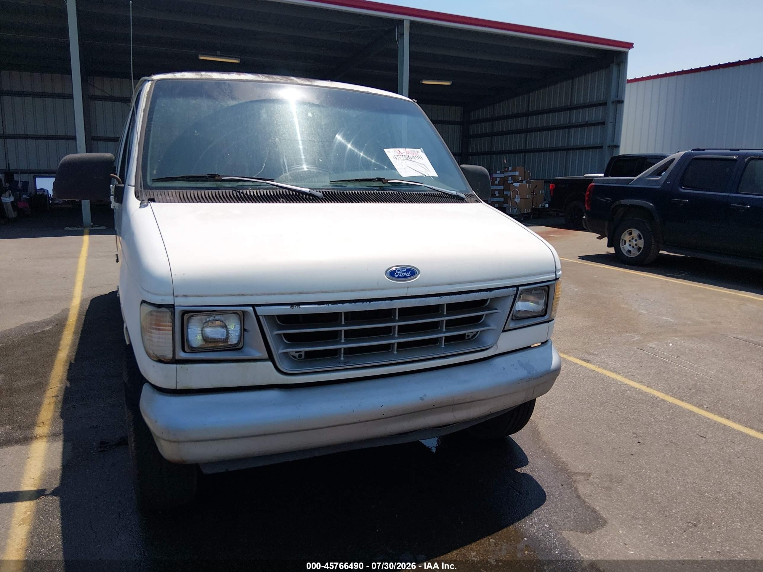 1993 Ford Econoline E350 Super Duty White vin: 1FBJS31H1PHA20763