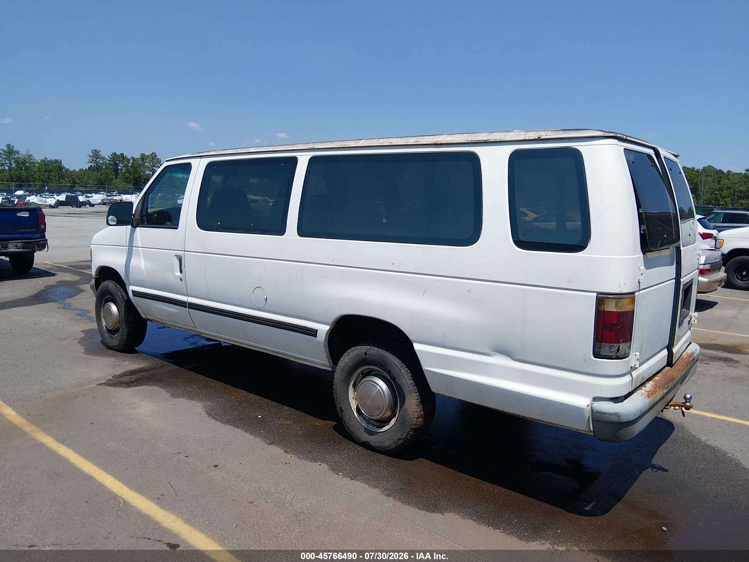 1993 Ford Econoline E350 Super Duty White vin: 1FBJS31H1PHA20763