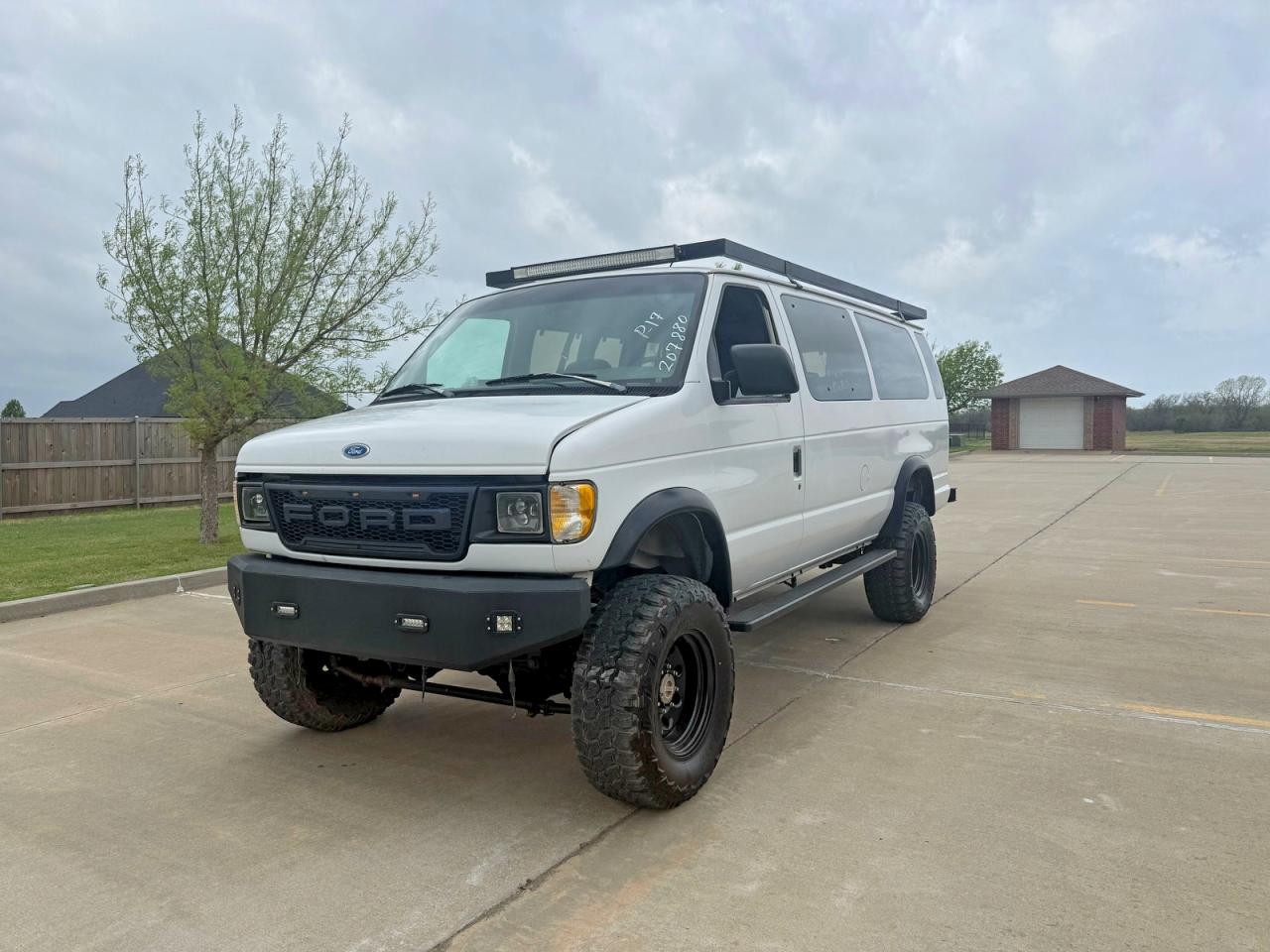1994 Ford Econoline E350 Super Duty White vin: 1FBJS31H1RHB65675