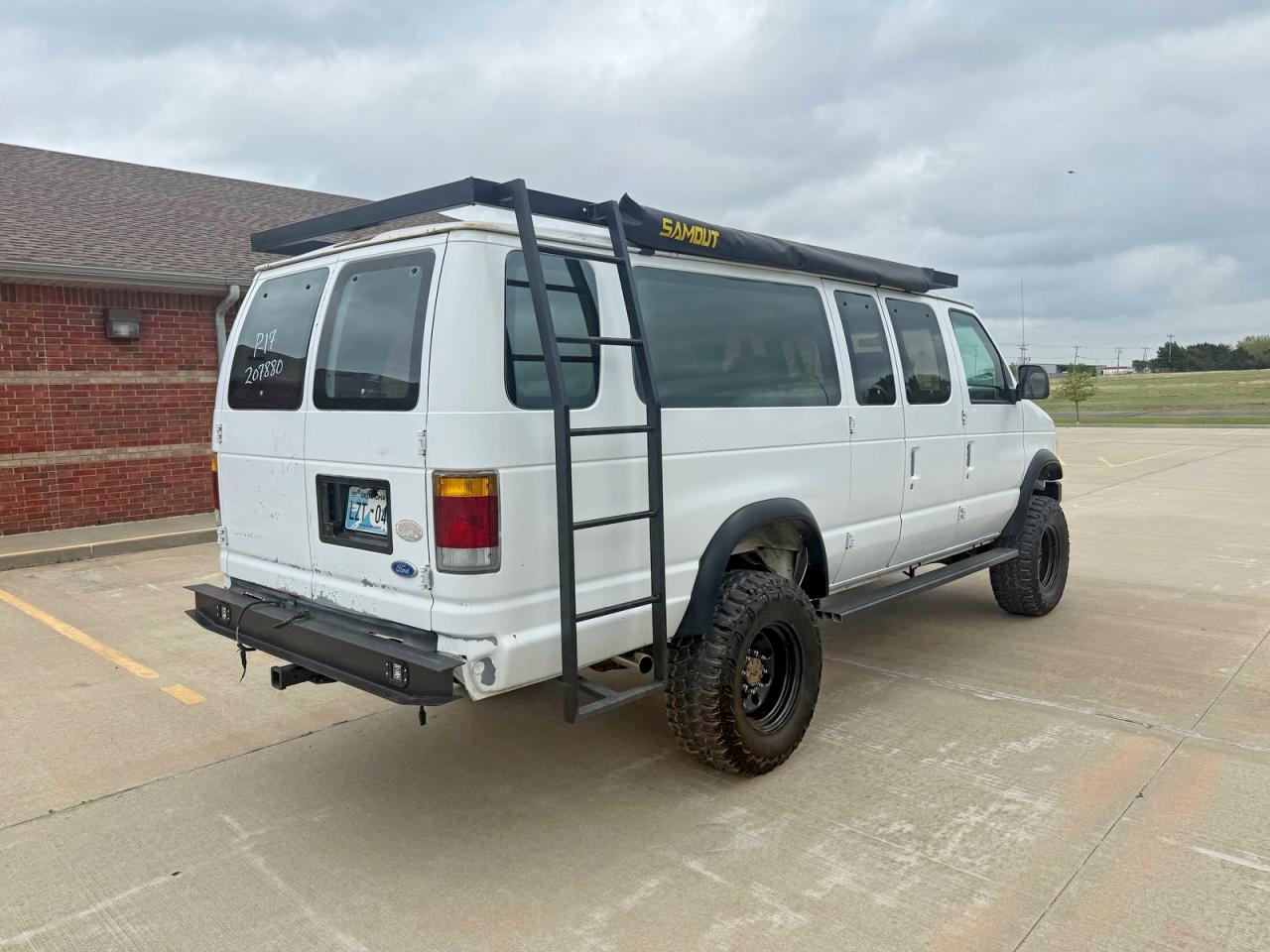 1994 Ford Econoline E350 Super Duty White vin: 1FBJS31H1RHB65675