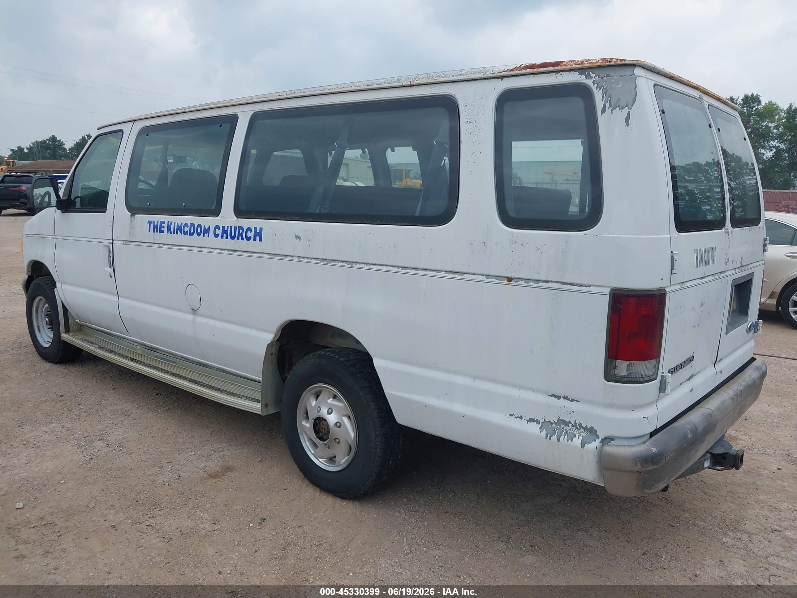 1996 Ford Econoline E350 Super Duty White vin: 1FBJS31H1THB13907