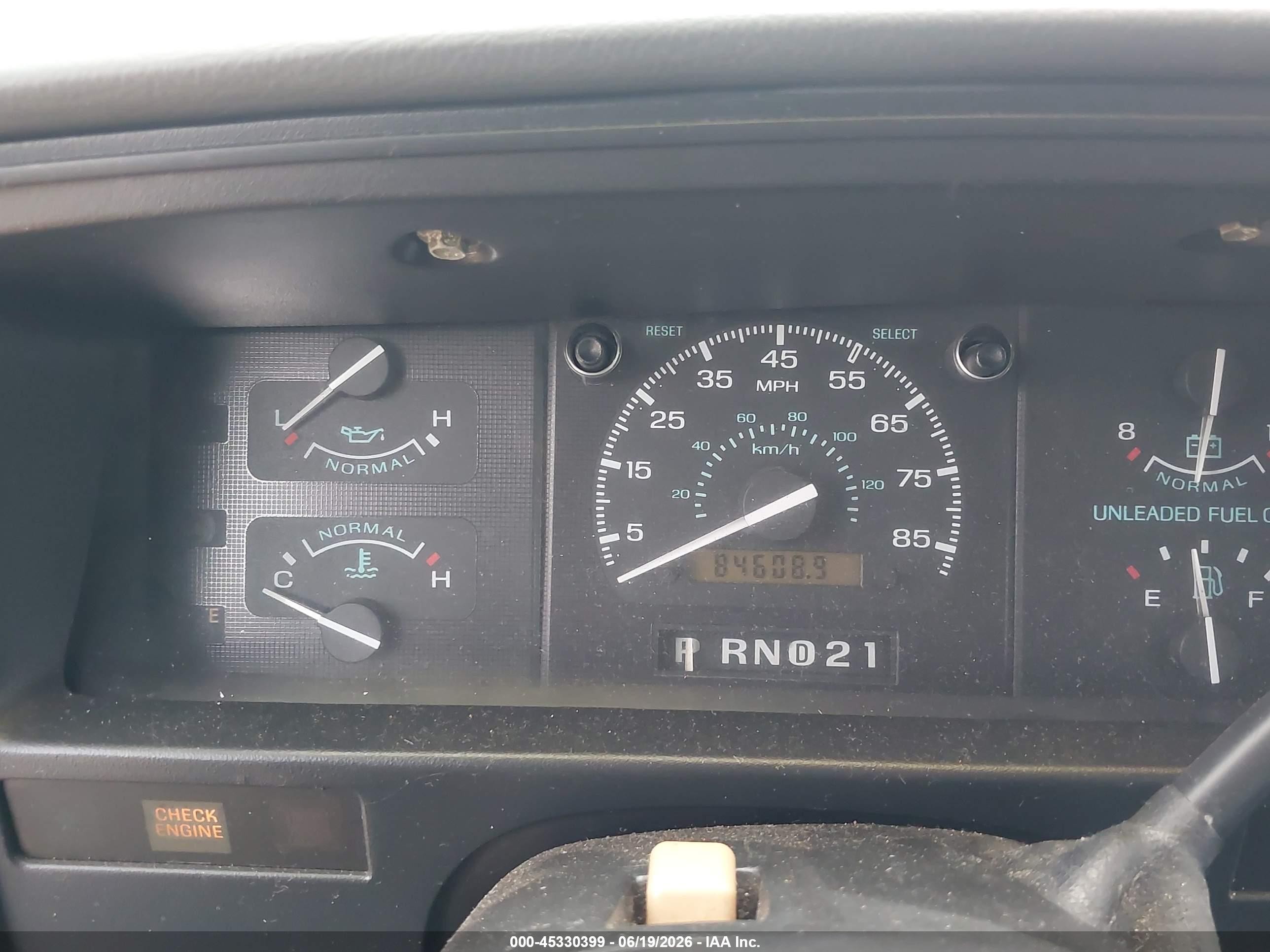 1996 Ford Econoline E350 Super Duty White vin: 1FBJS31H1THB13907