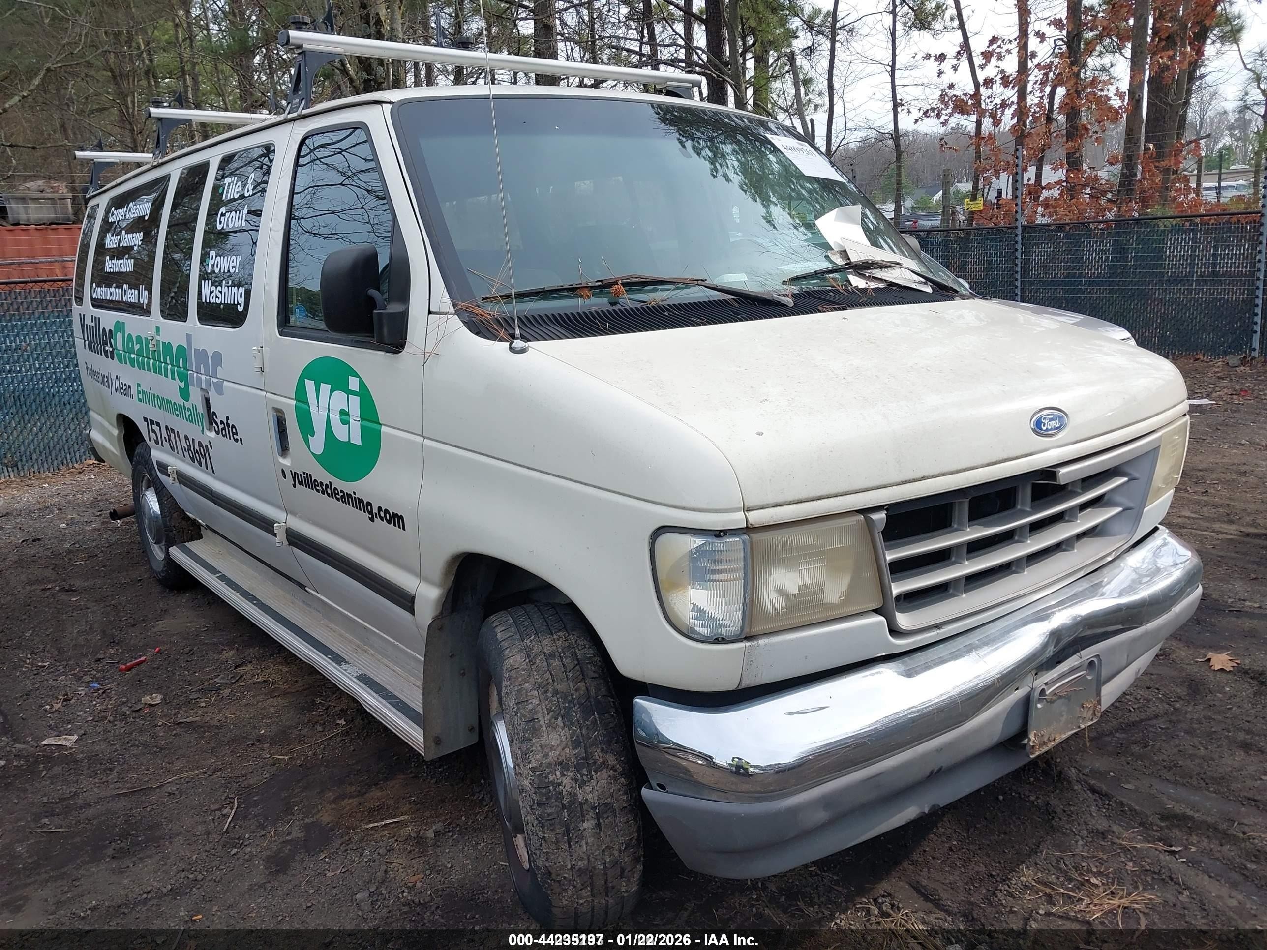 1996 Ford Econoline E350 Super Duty White vin: 1FBJS31H2THA13993