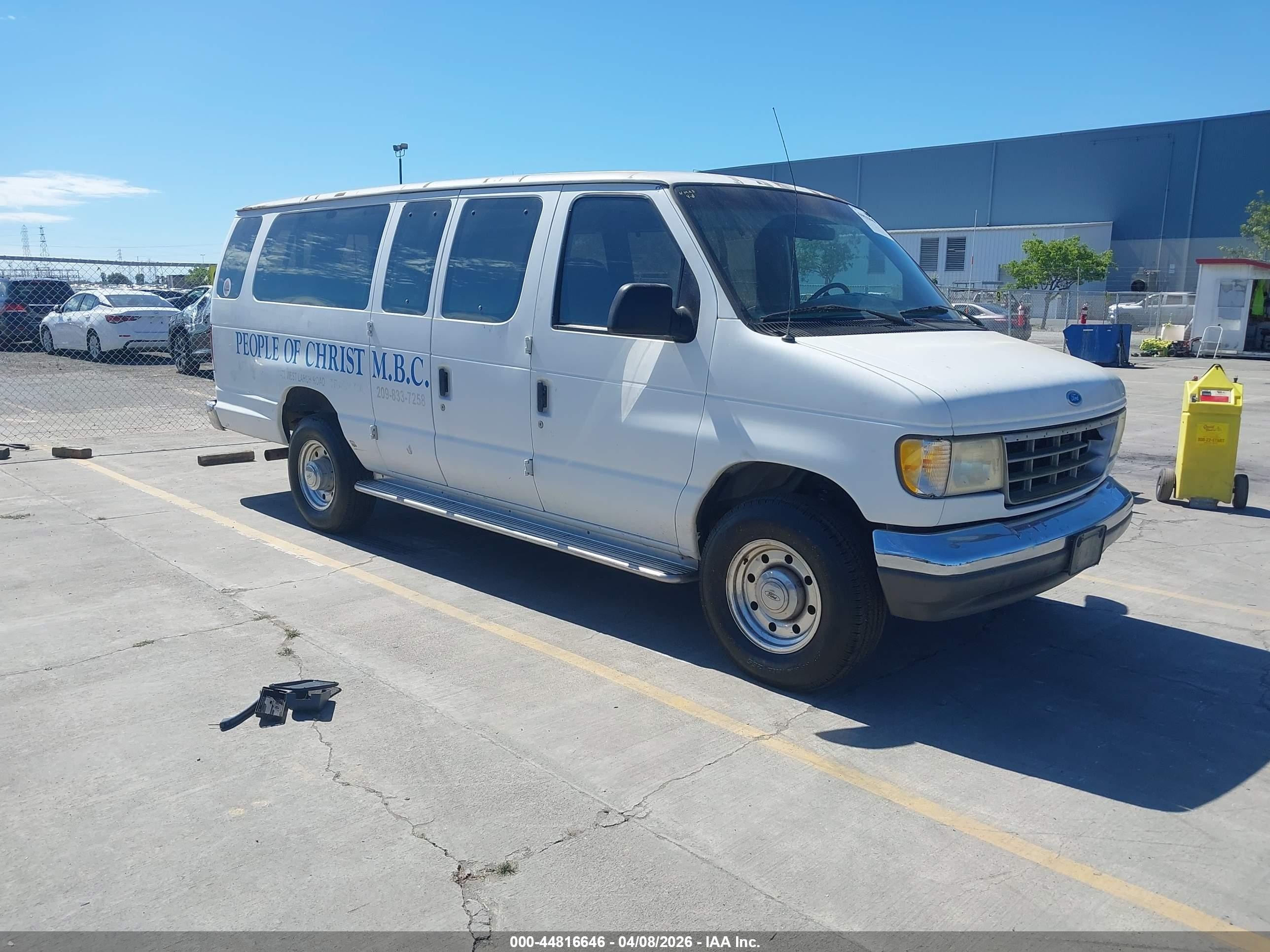 1996 Ford Econoline E350 Super Duty White vin: 1FBJS31H2THA91402