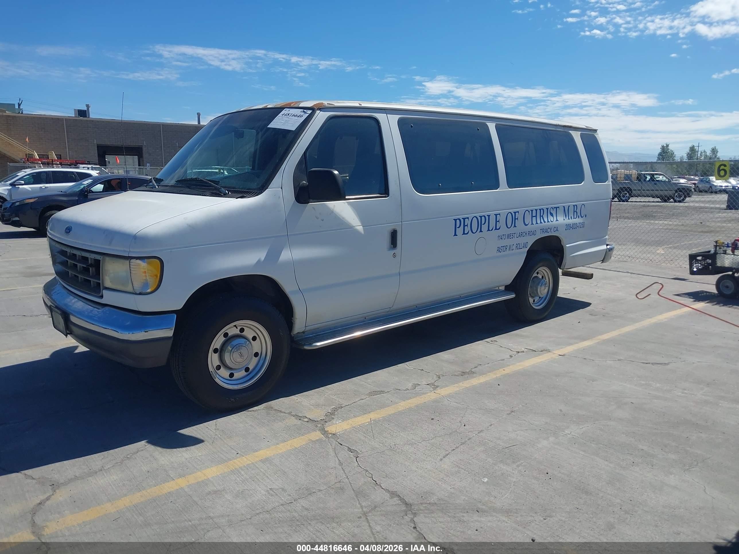 1996 Ford Econoline E350 Super Duty White vin: 1FBJS31H2THA91402
