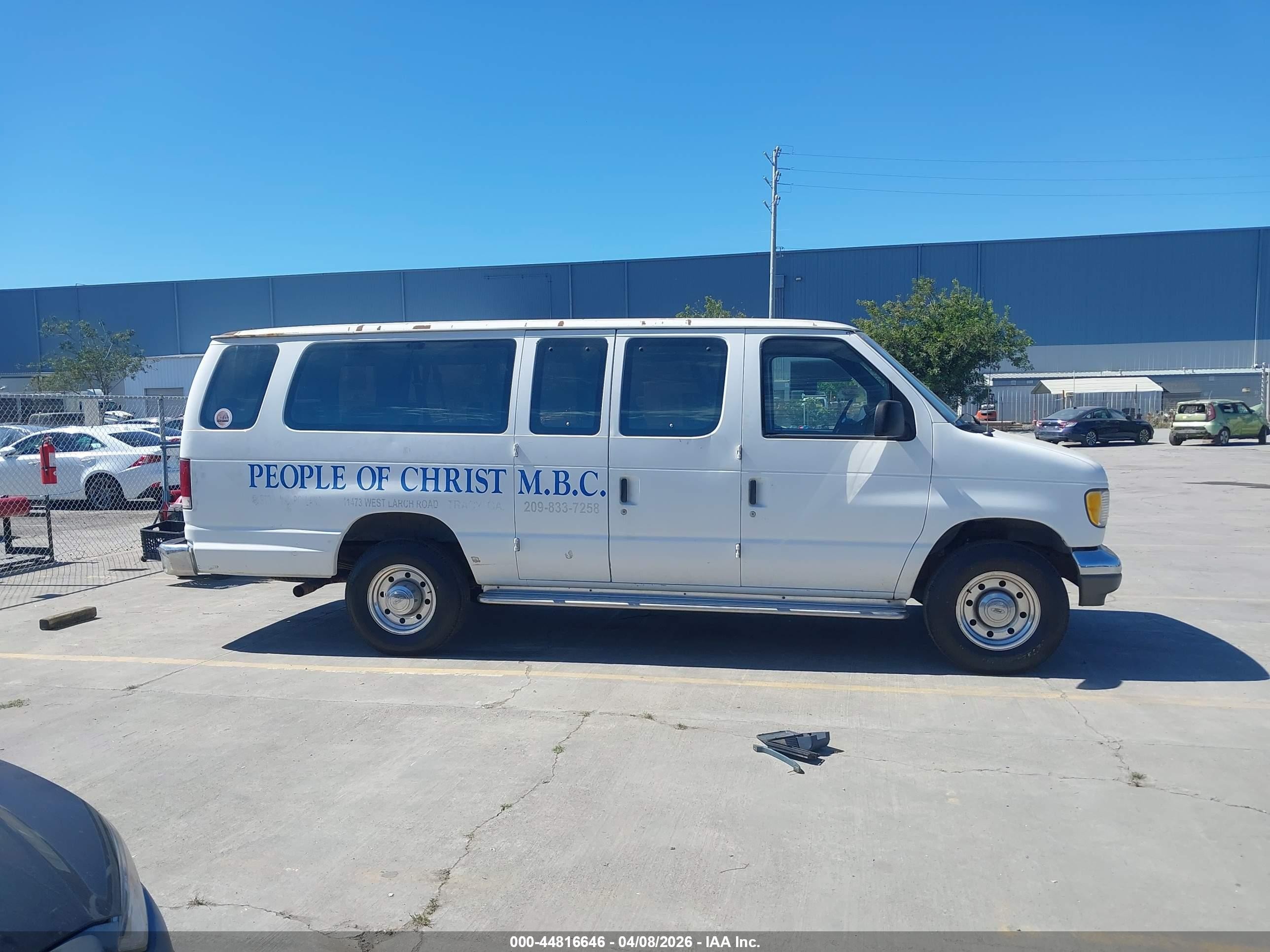 1996 Ford Econoline E350 Super Duty White vin: 1FBJS31H2THA91402