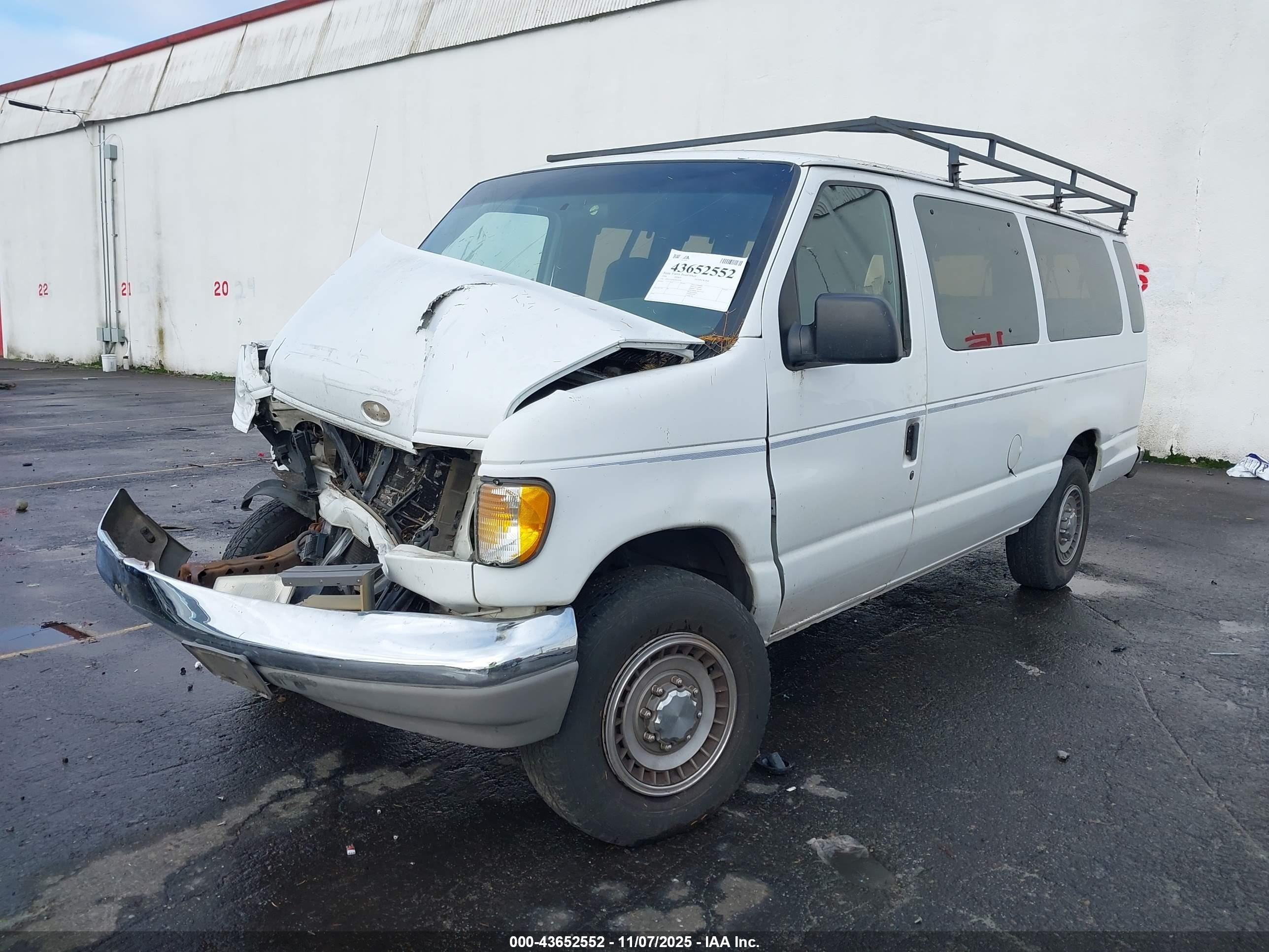 1994 Ford Econoline E350 Super Duty White vin: 1FBJS31H5RHB42979