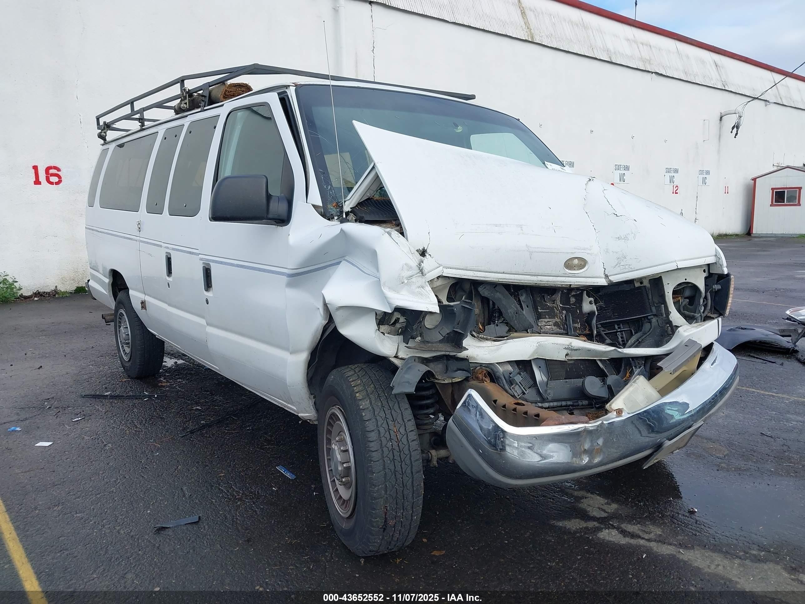 1994 Ford Econoline E350 Super Duty White vin: 1FBJS31H5RHB42979