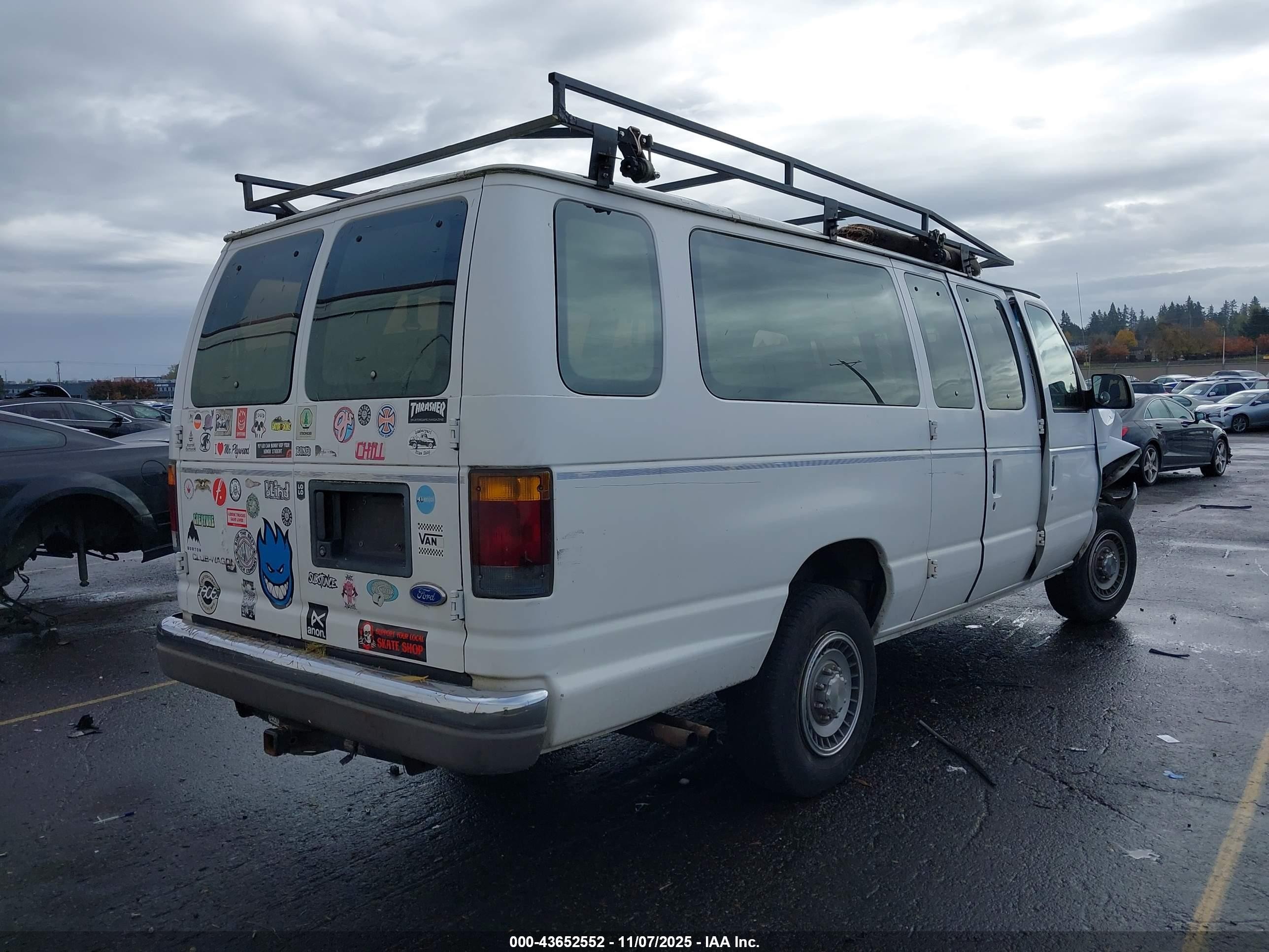 1994 Ford Econoline E350 Super Duty White vin: 1FBJS31H5RHB42979