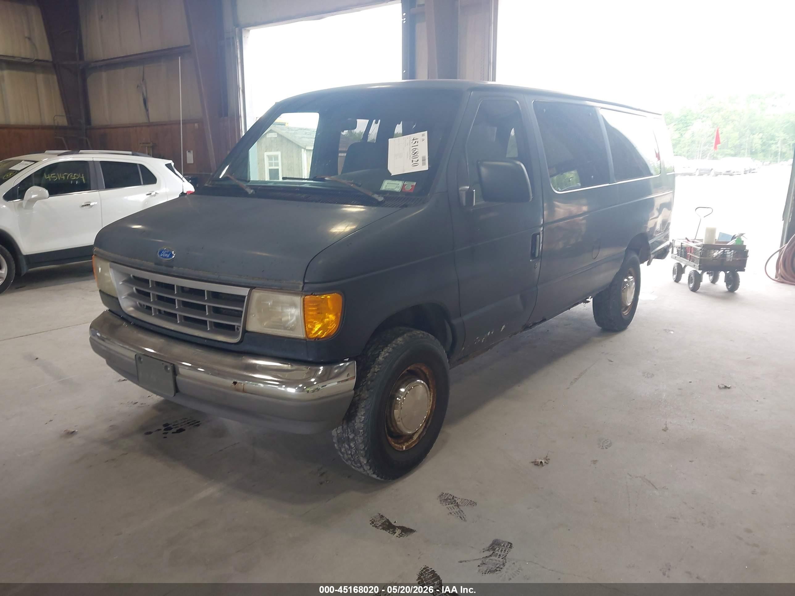 1996 Ford Econoline E350 Super Duty Black vin: 1FBJS31H5THB22688
