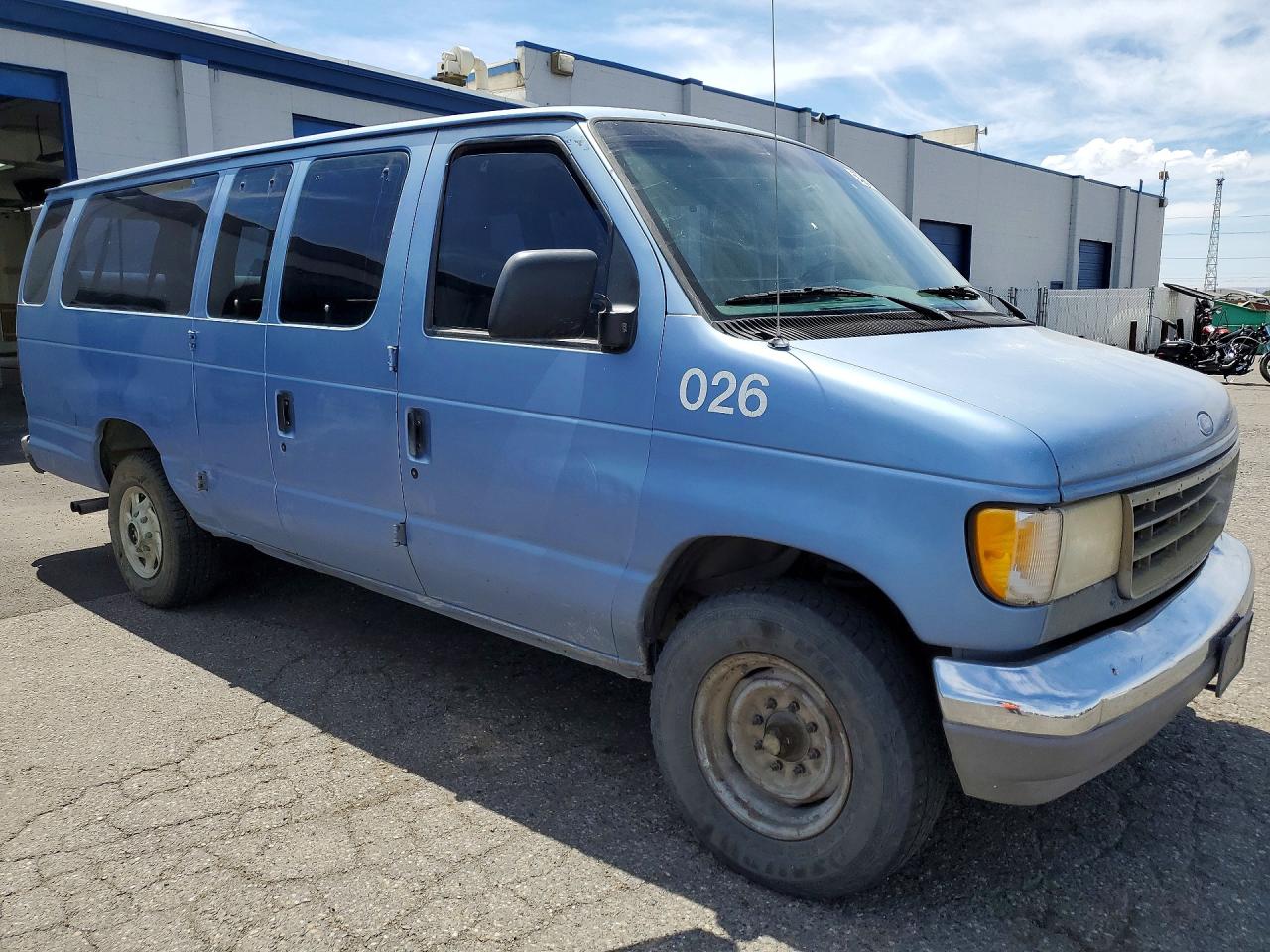 1995 Ford Econoline Cargo E-15 Blue vin: 1FBJS31H7SHC15064