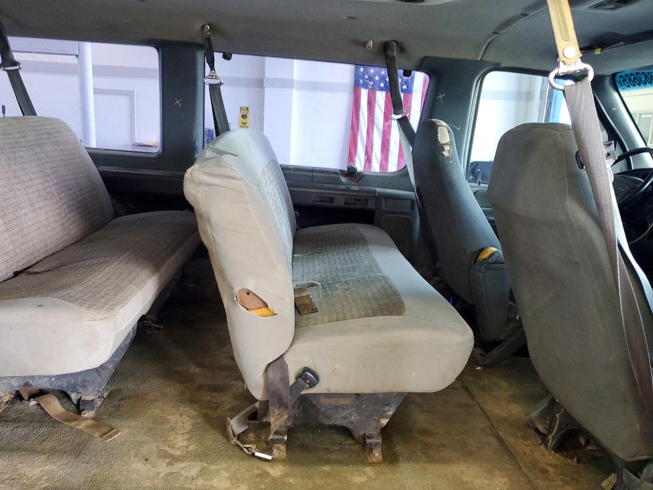 1995 Ford Econoline Cargo E-15 Blue vin: 1FBJS31H7SHC15064