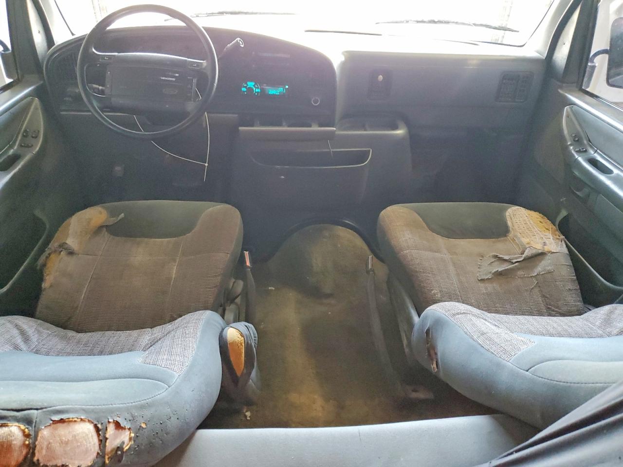 1995 Ford Econoline Cargo E-15 Blue vin: 1FBJS31H7SHC15064