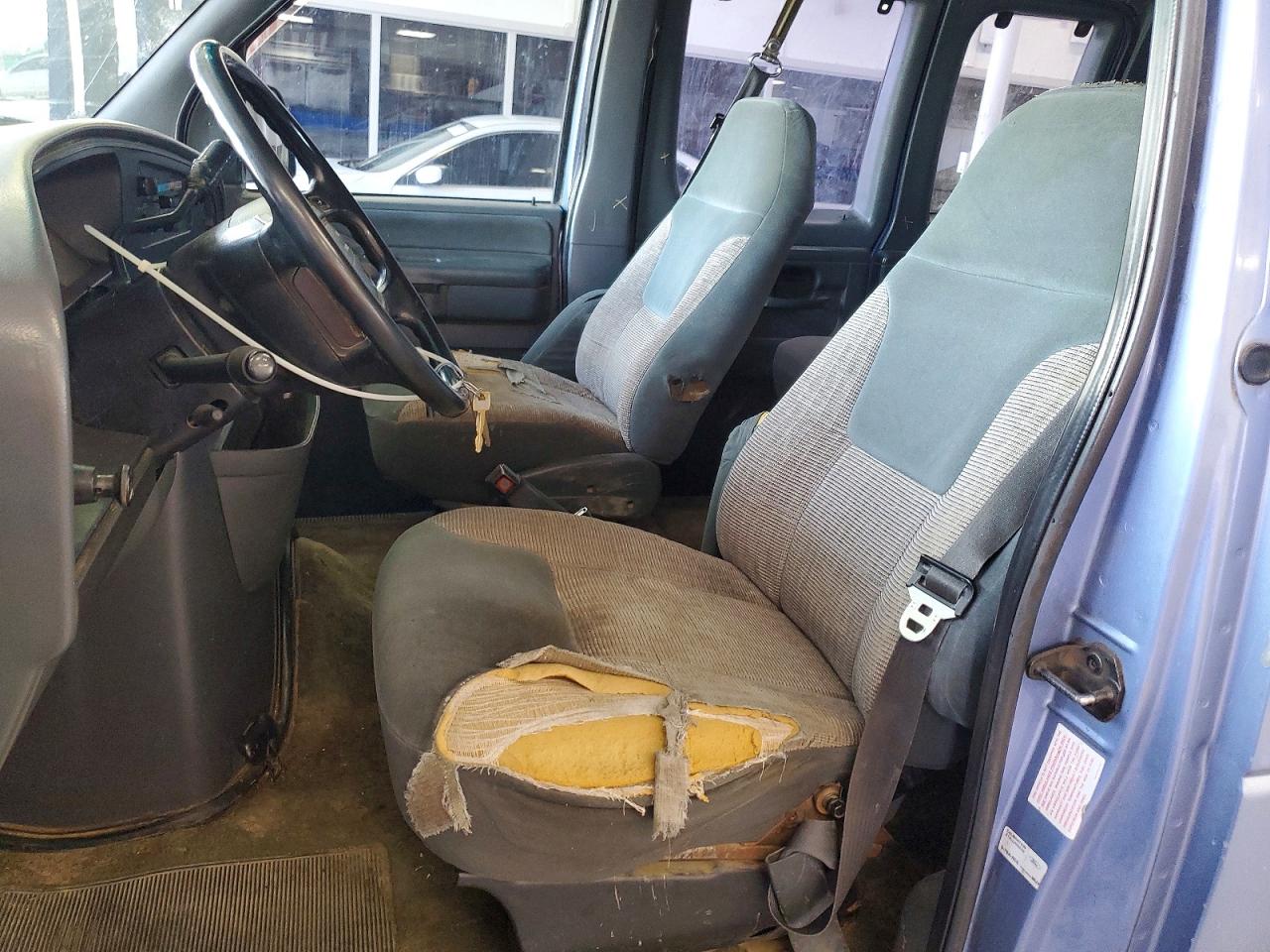1995 Ford Econoline Cargo E-15 Blue vin: 1FBJS31H7SHC15064
