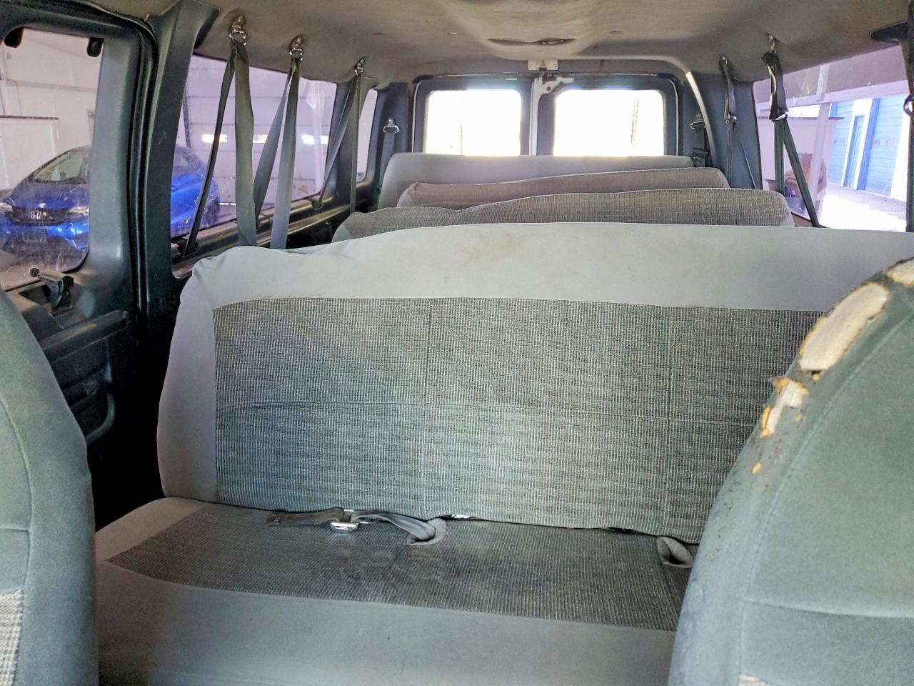 1995 Ford Econoline Cargo E-15 Blue vin: 1FBJS31H7SHC15064