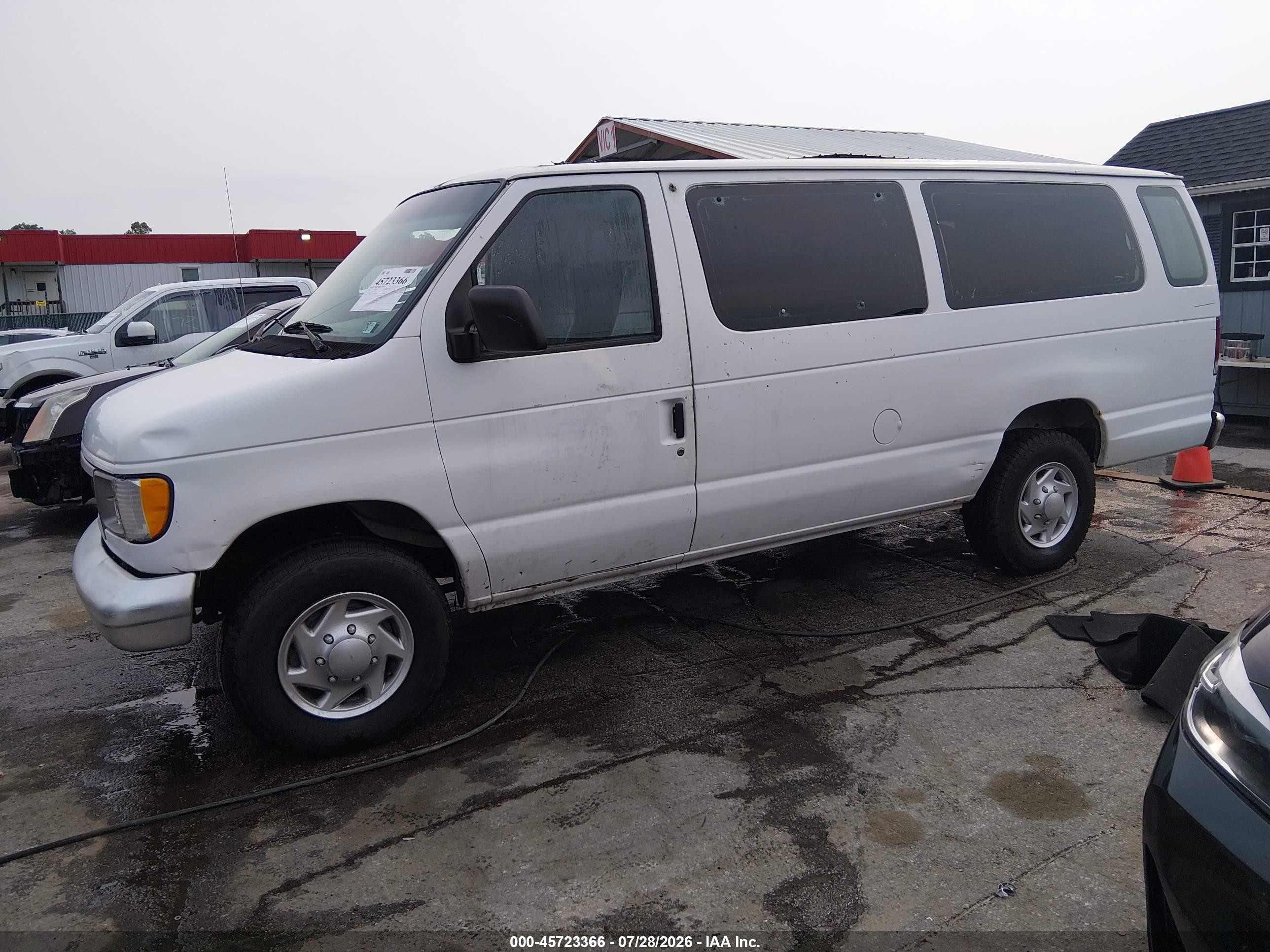 1996 Ford Econoline E350 Super Duty White vin: 1FBJS31H7THA97468