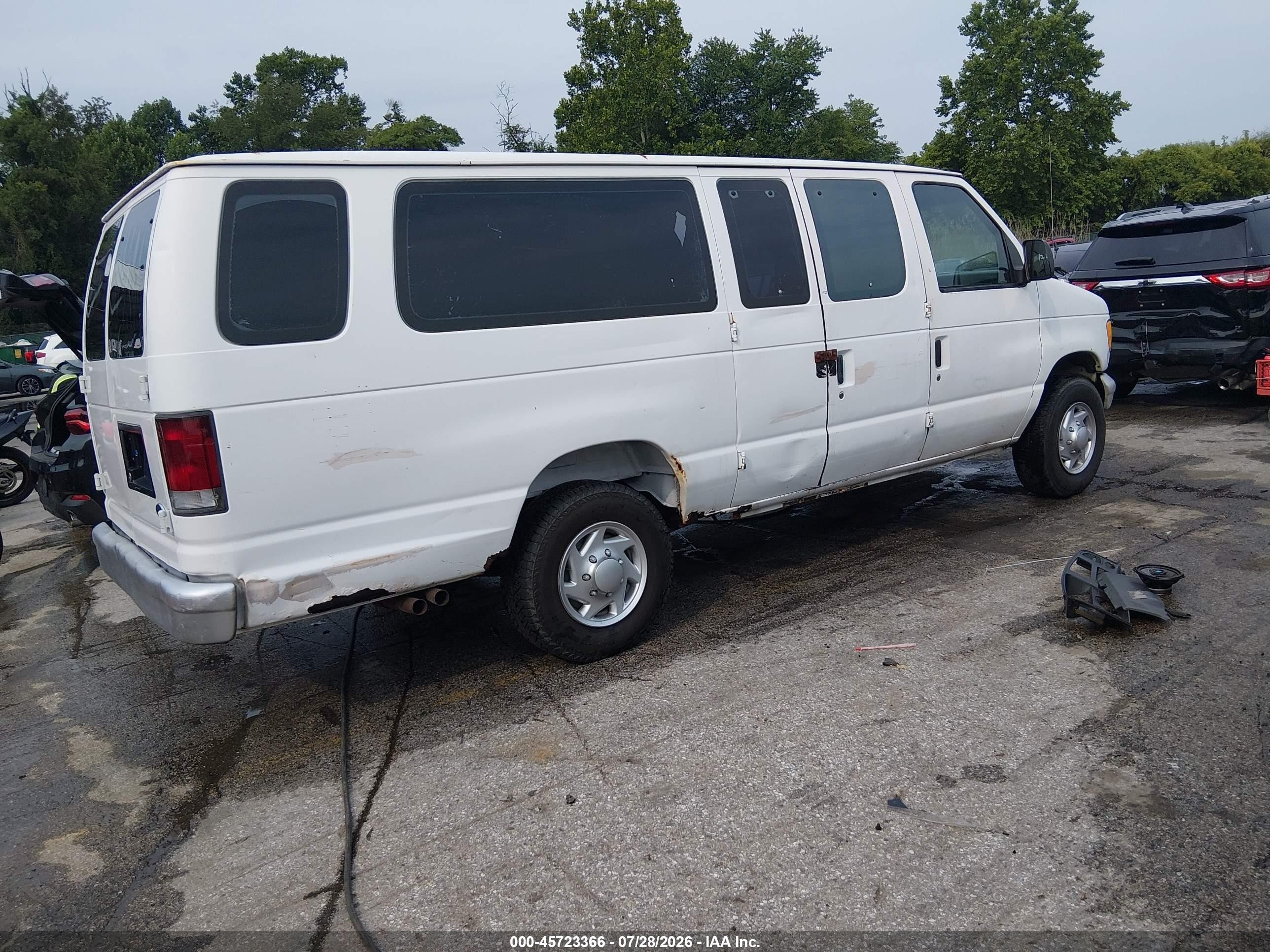 1996 Ford Econoline E350 Super Duty White vin: 1FBJS31H7THA97468