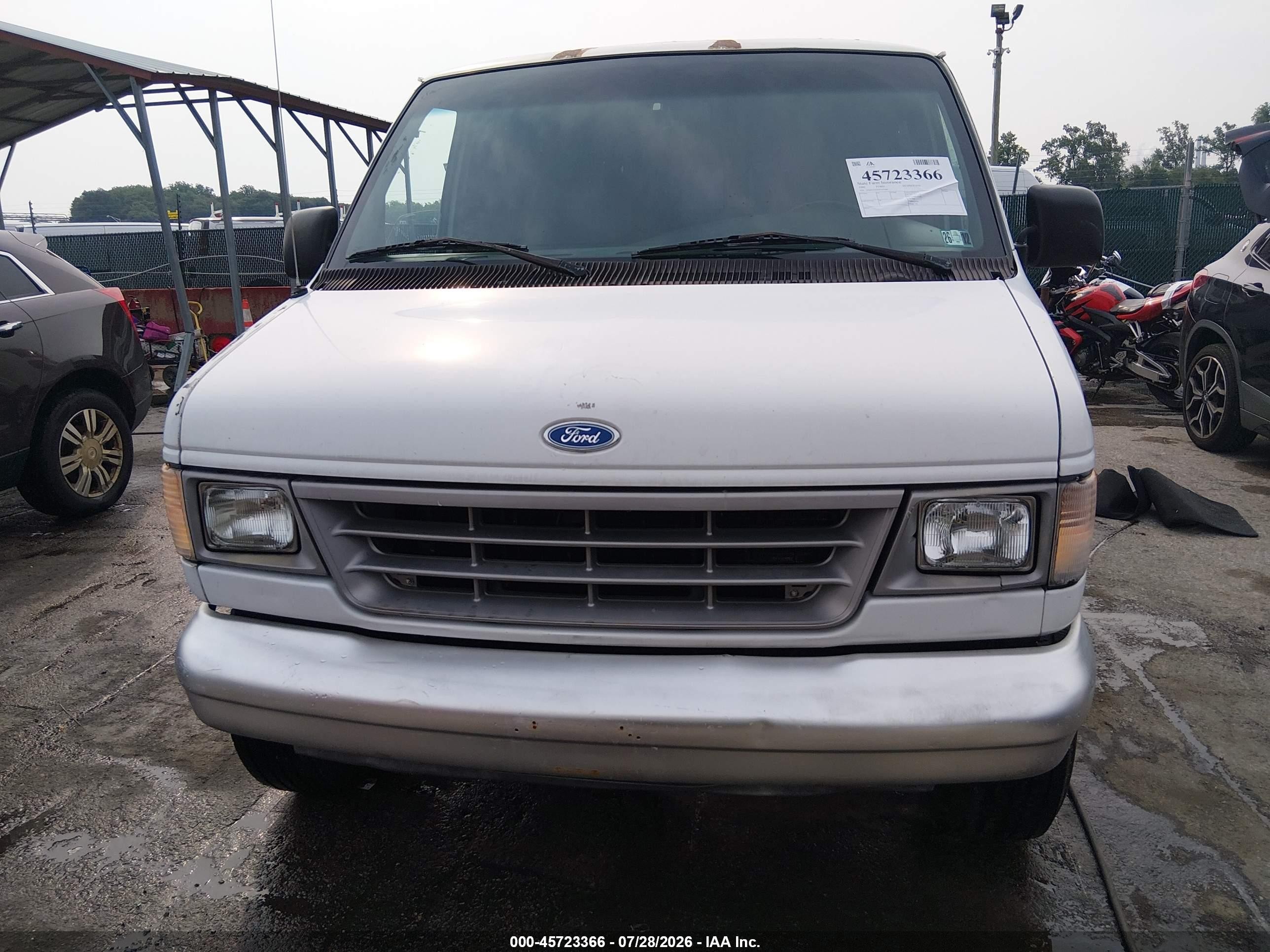 1996 Ford Econoline E350 Super Duty White vin: 1FBJS31H7THA97468