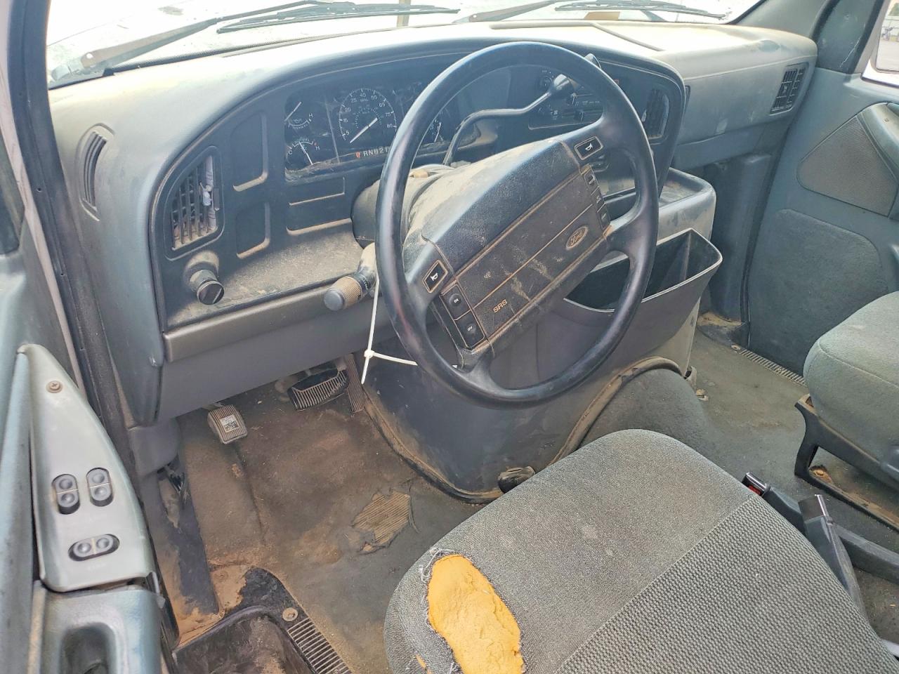 1995 Ford Econoline E350 Super Duty White vin: 1FBJS31H8SHA40985