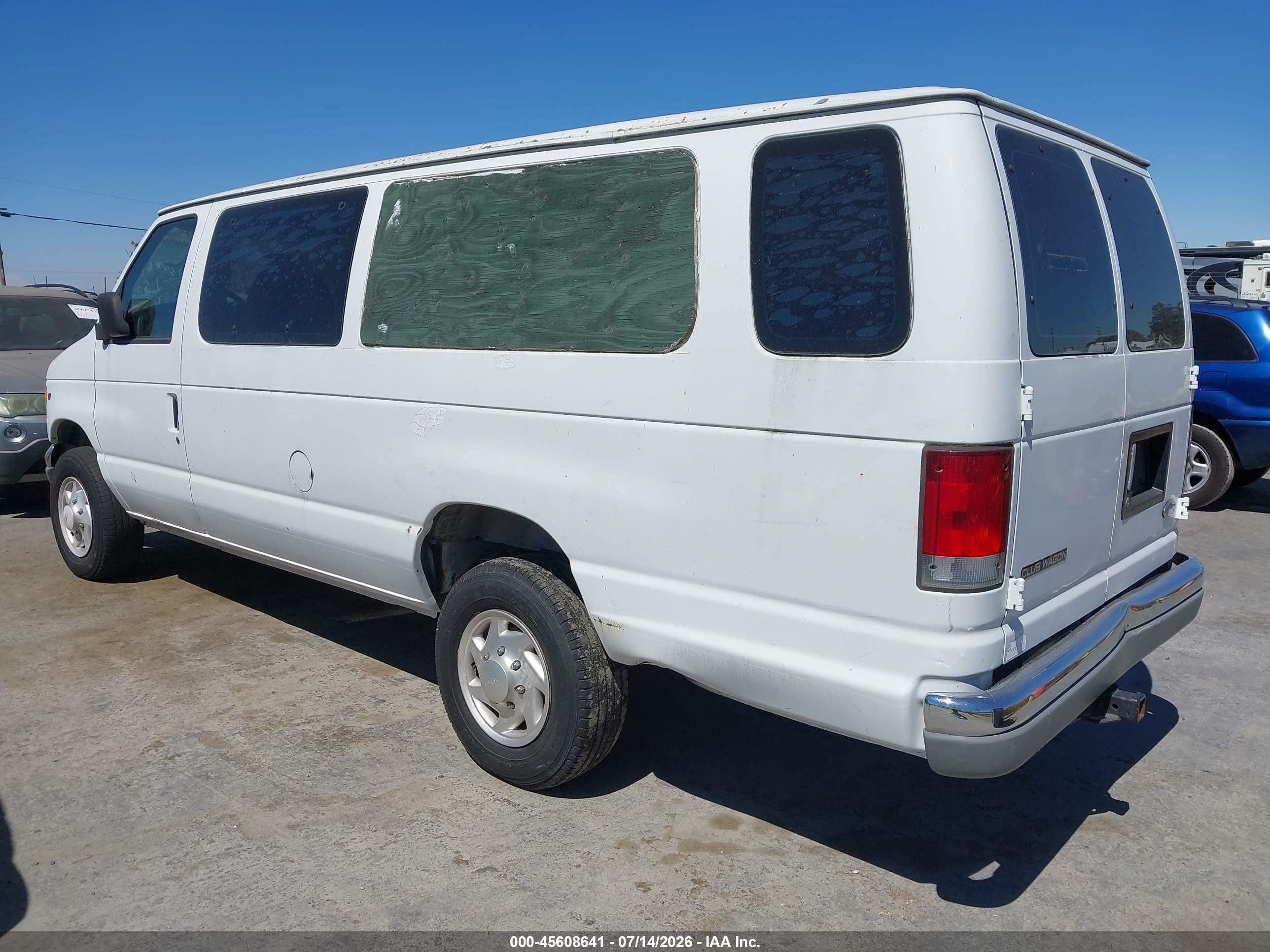 1997 Ford Club Wagon Xl/xlt White vin: 1FBJS31L0VHB81333