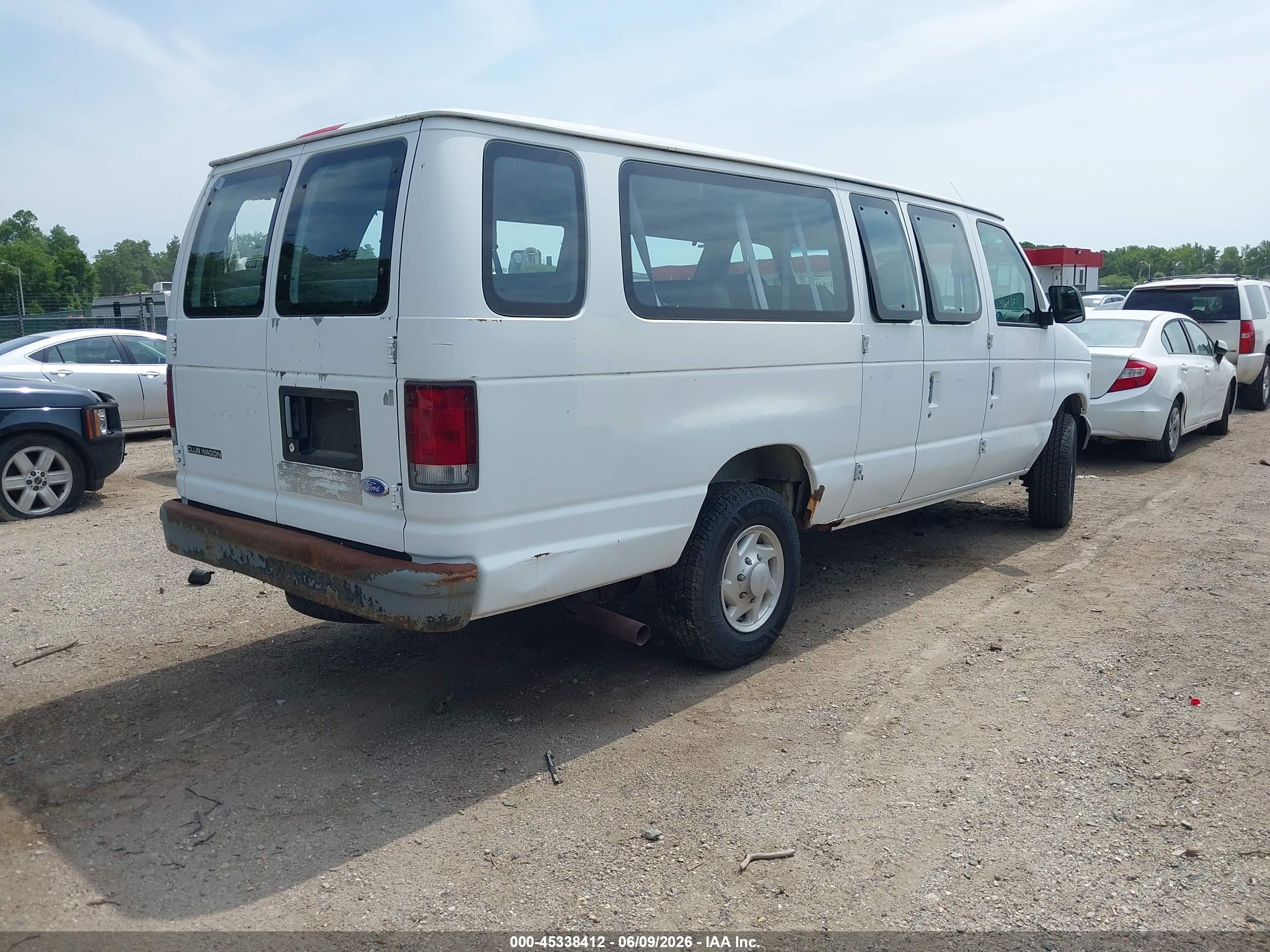 1997 Ford Club Wagon Xl/xlt White vin: 1FBJS31L5VHA48275