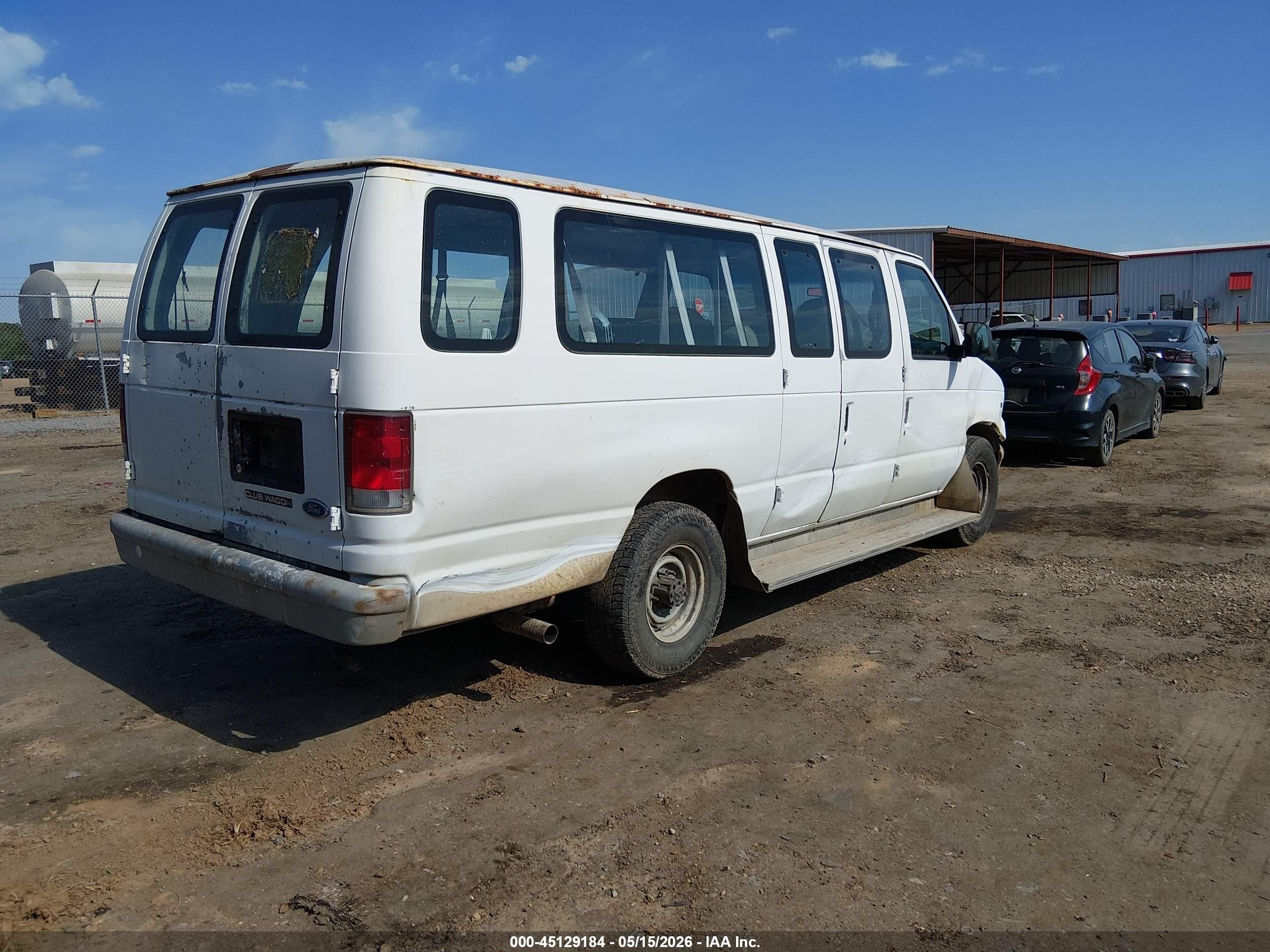 1997 Ford Club Wagon Xl/xlt White vin: 1FBJS31L5VHB79870
