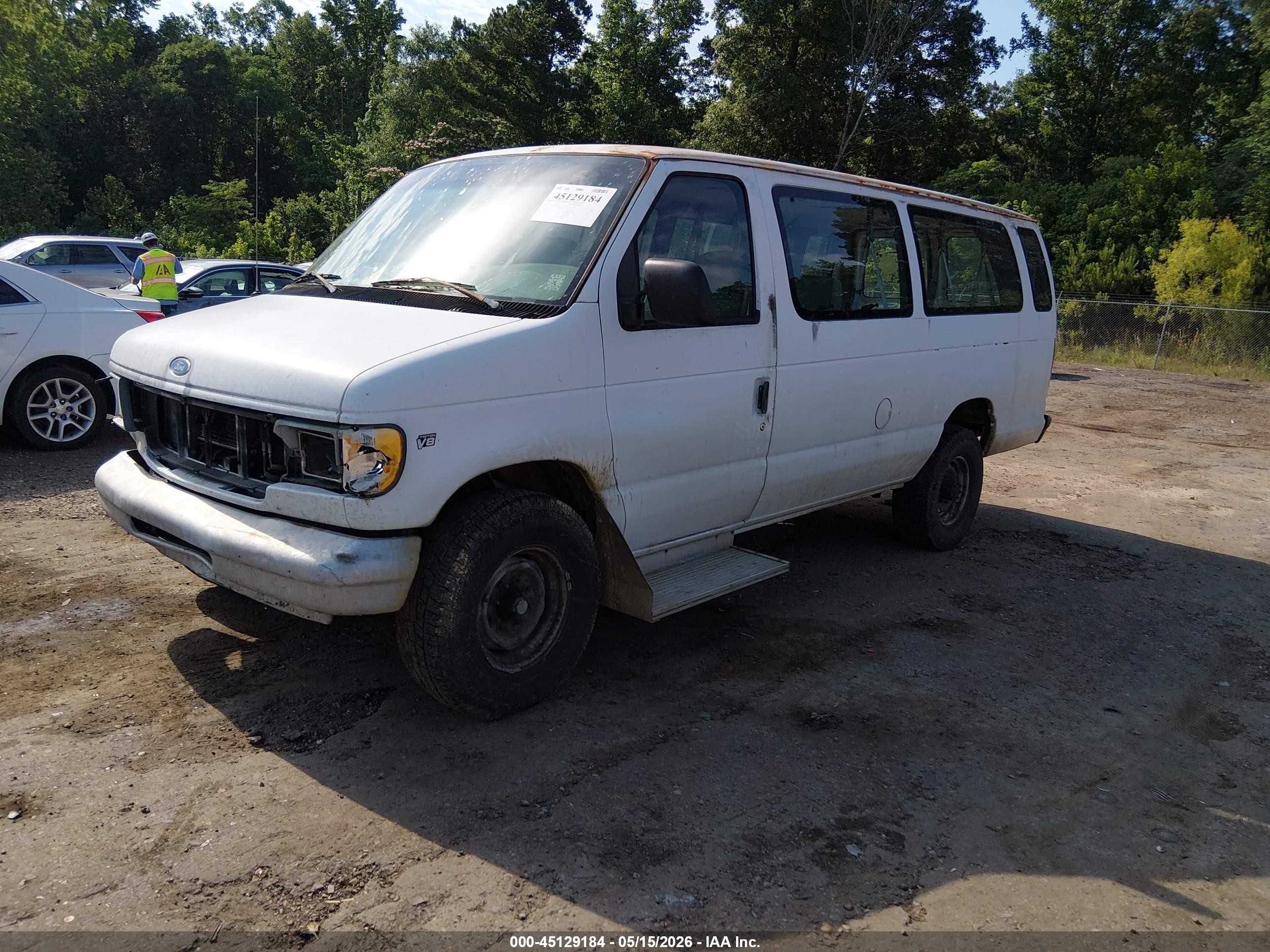 1997 Ford Club Wagon Xl/xlt White vin: 1FBJS31L5VHB79870