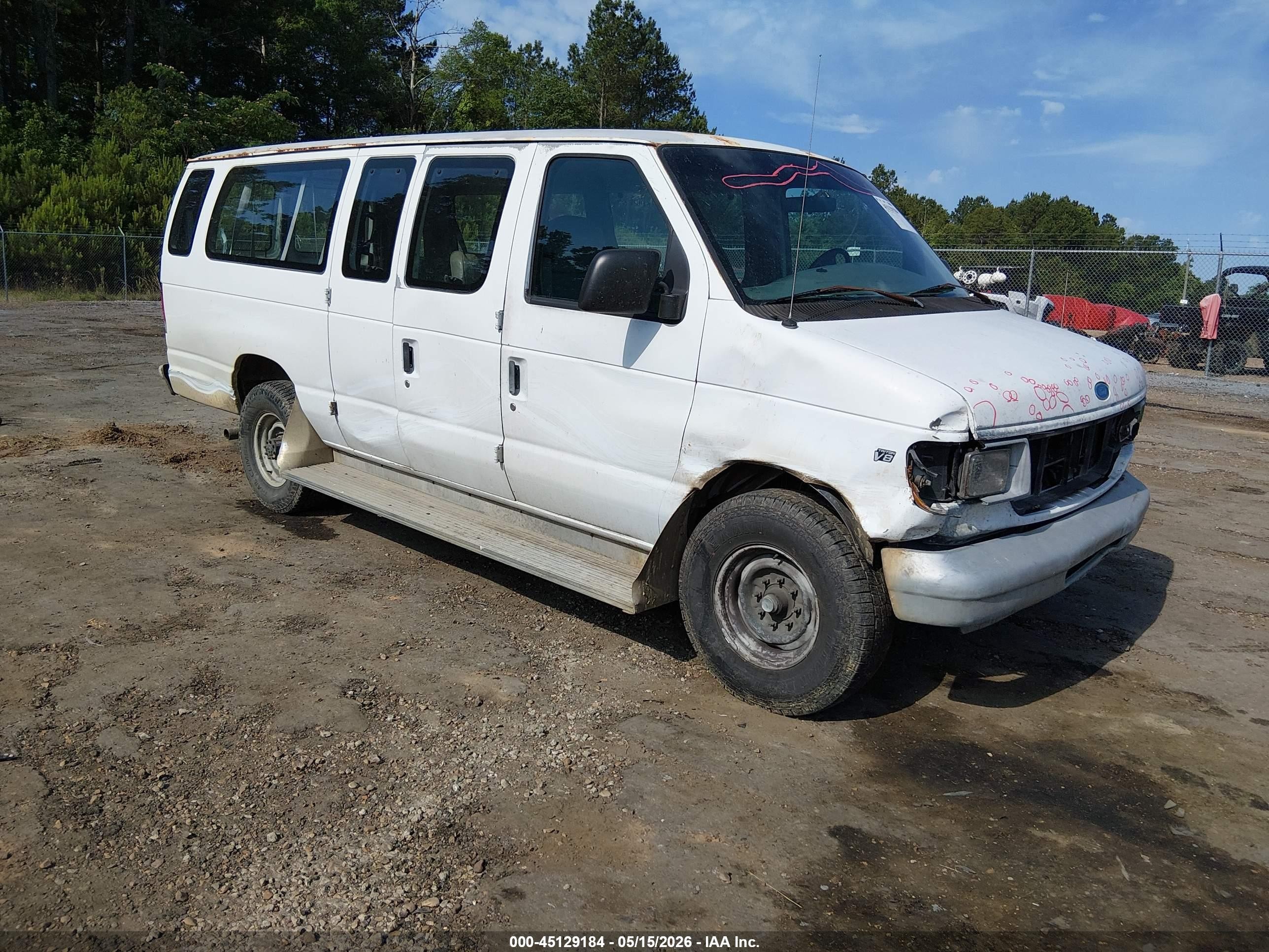 1997 Ford Club Wagon Xl/xlt White vin: 1FBJS31L5VHB79870