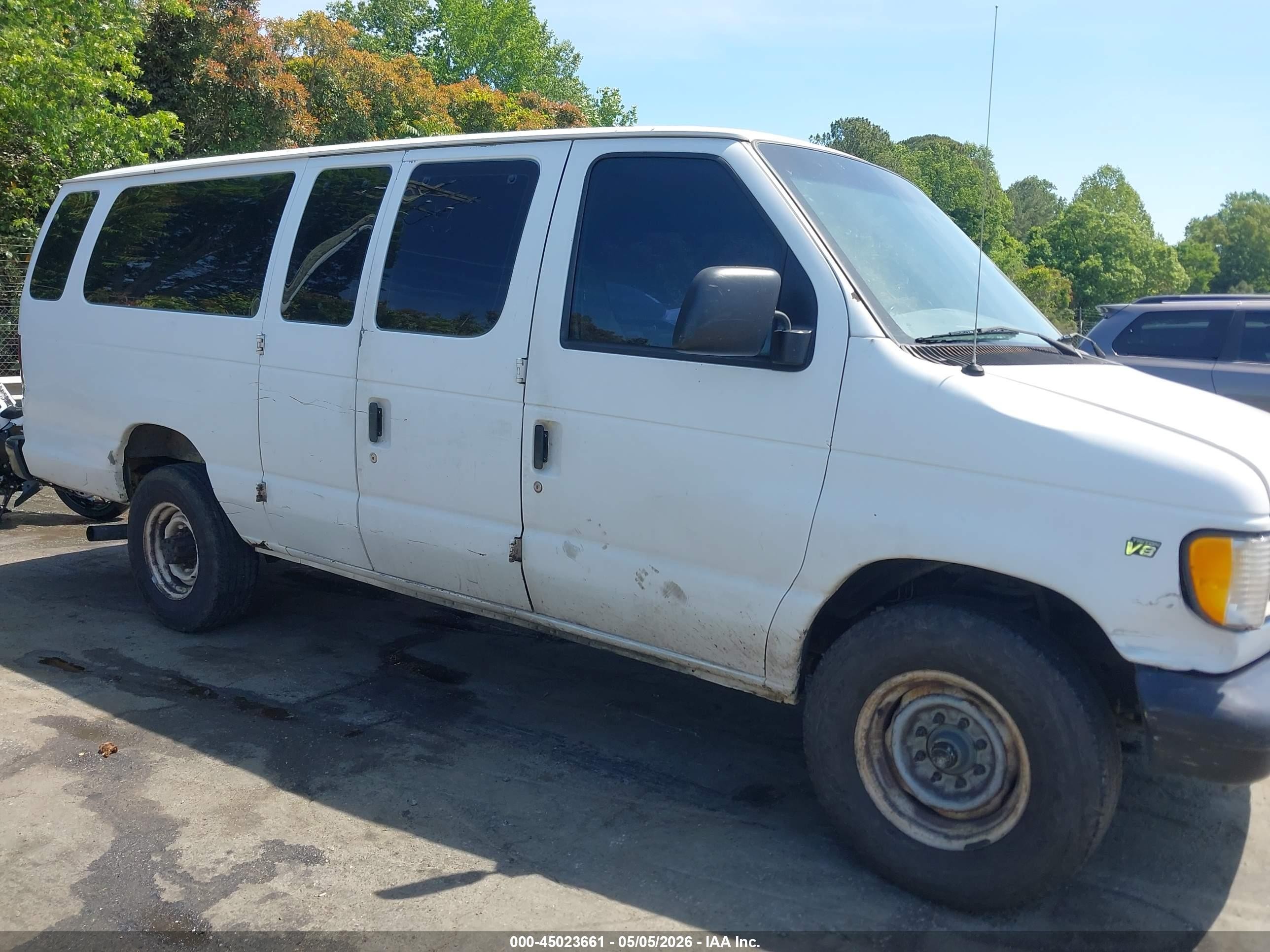 1997 Ford Club Wagon Xl/xlt White vin: 1FBJS31L8VHA56323
