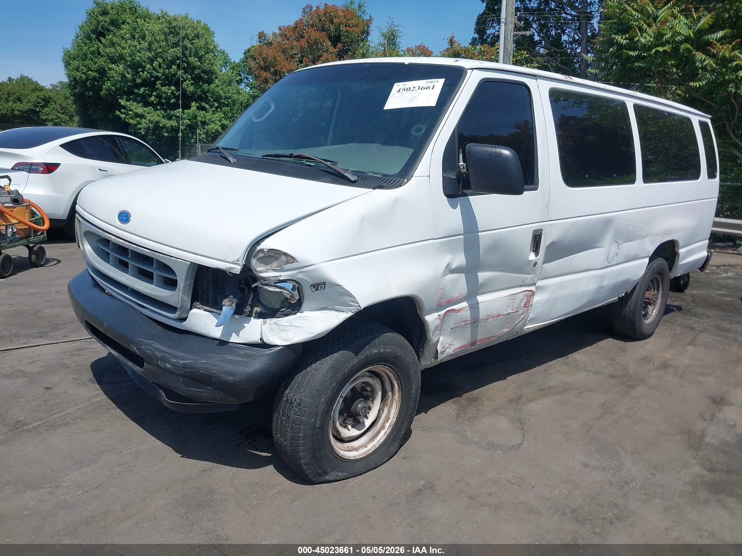 1997 Ford Club Wagon Xl/xlt White vin: 1FBJS31L8VHA56323