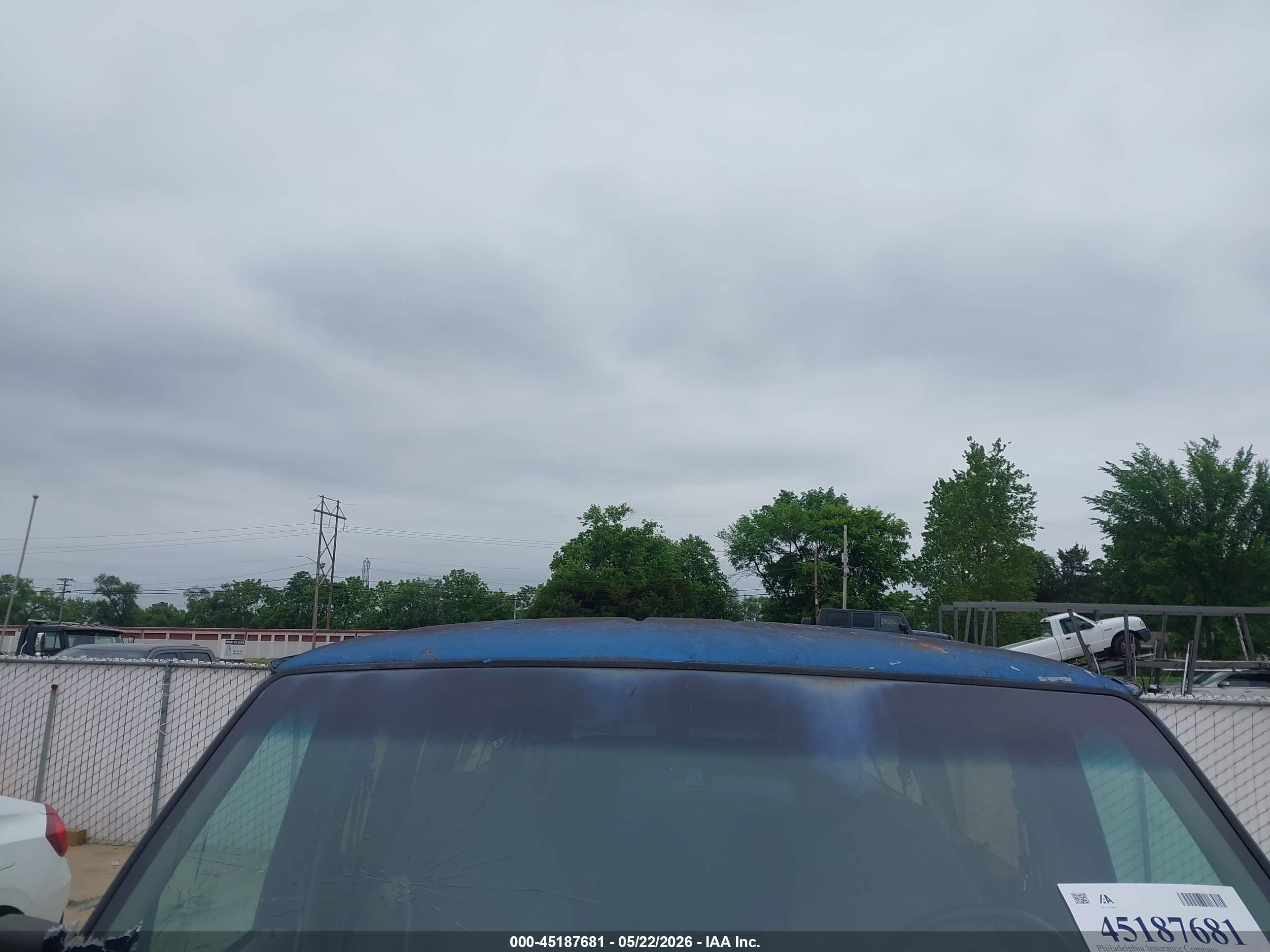 1997 Ford Club Wagon Xl/xlt Blue vin: 1FBJS31L9VHA19507