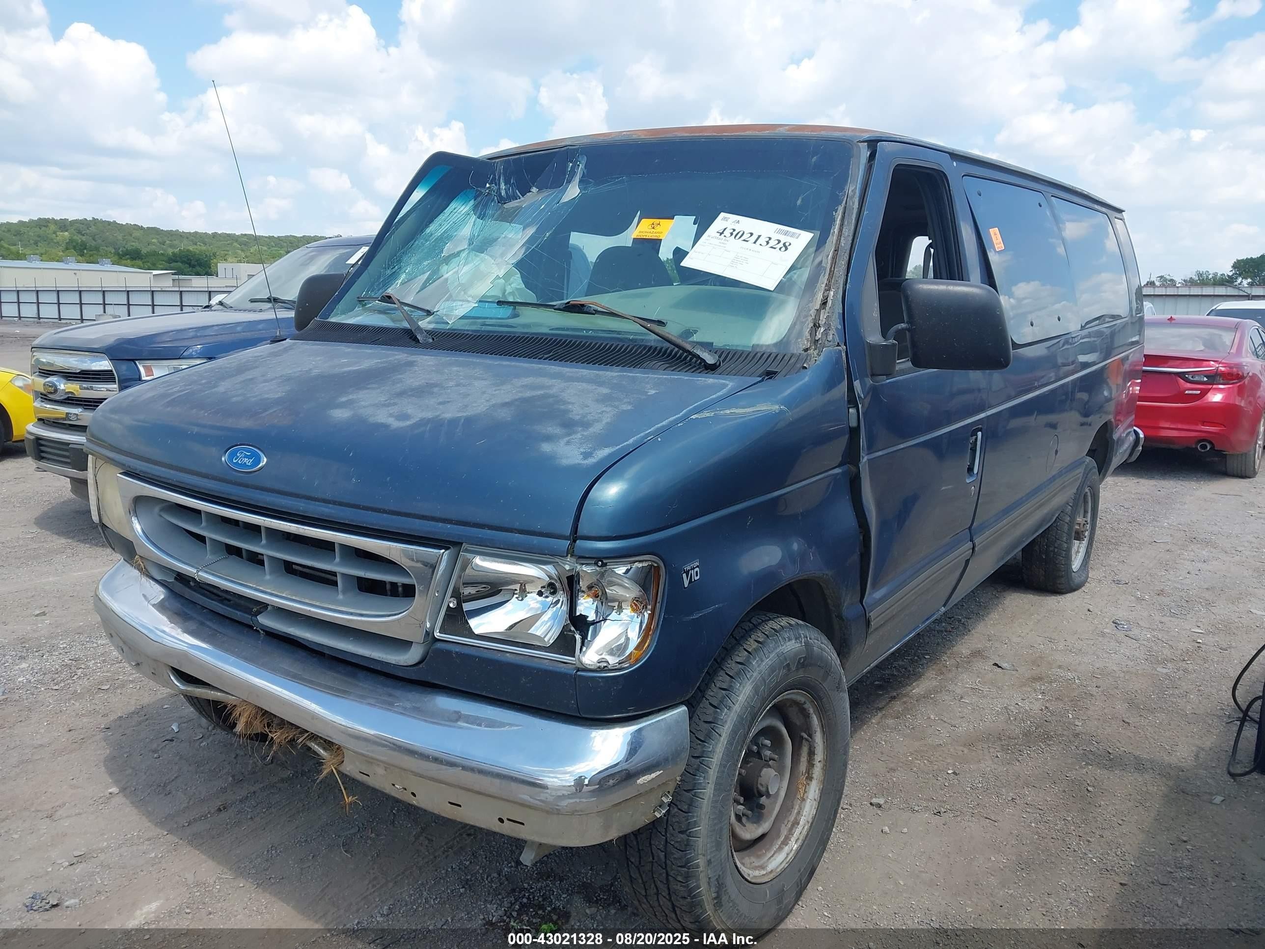 1997 Ford Club Wagon Xl/xlt Blue vin: 1FBJS31S0VHB16389
