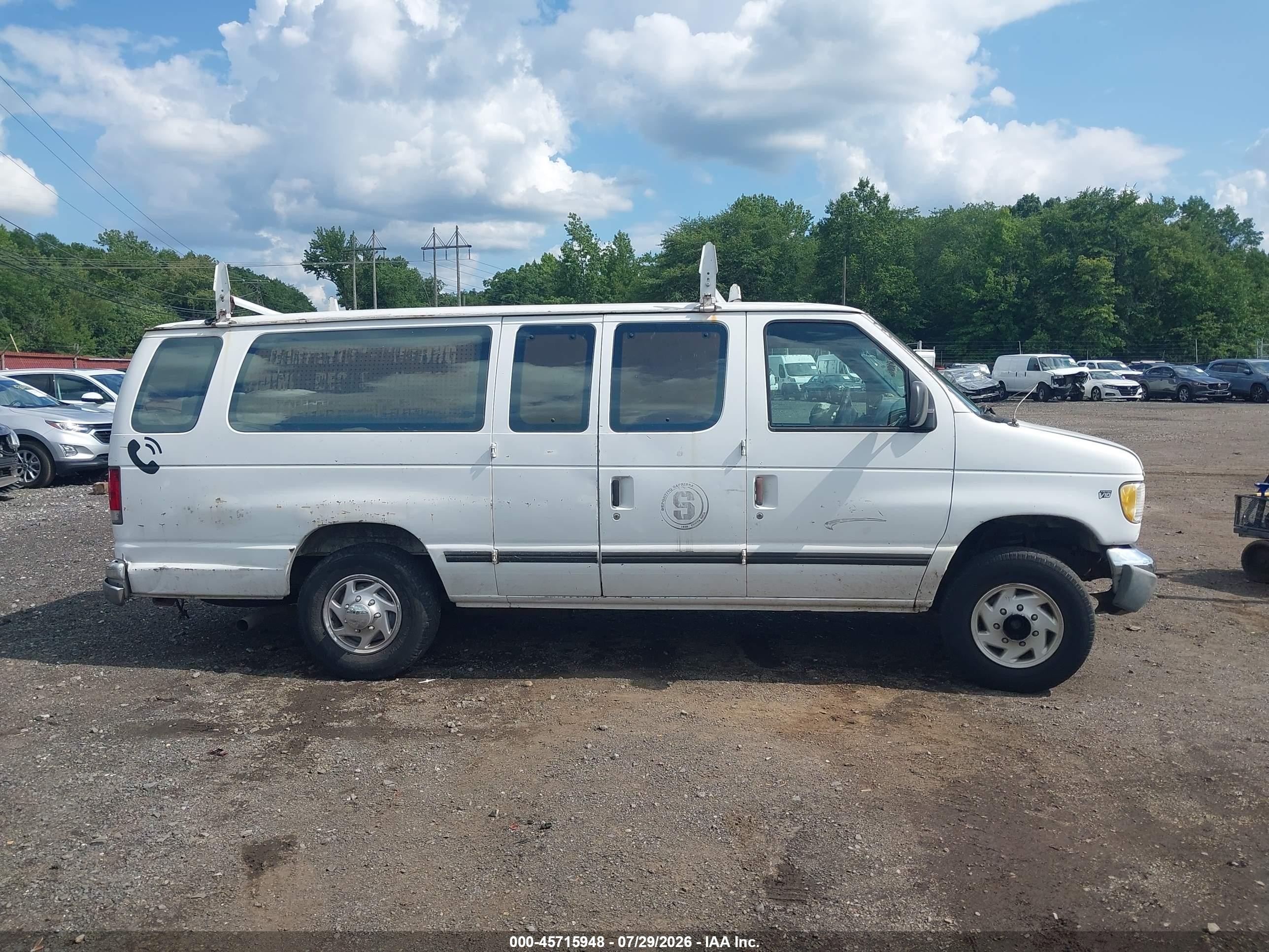 1997 Ford Club Wagon Xl/xlt White vin: 1FBJS31S4VHB86140