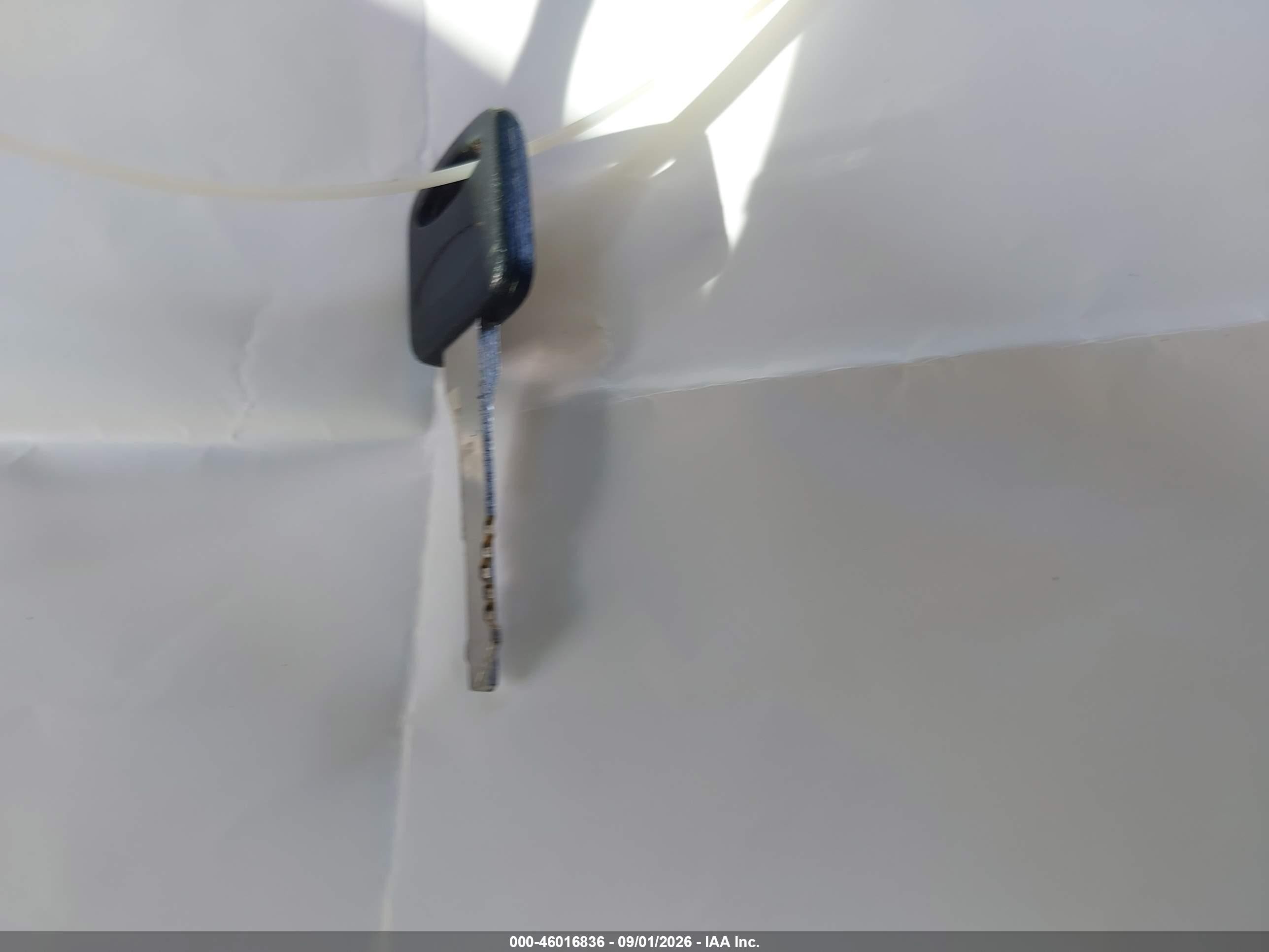 1994 Ford Econoline E350 Super Duty White vin: 1FBJS31Y3RHA87030