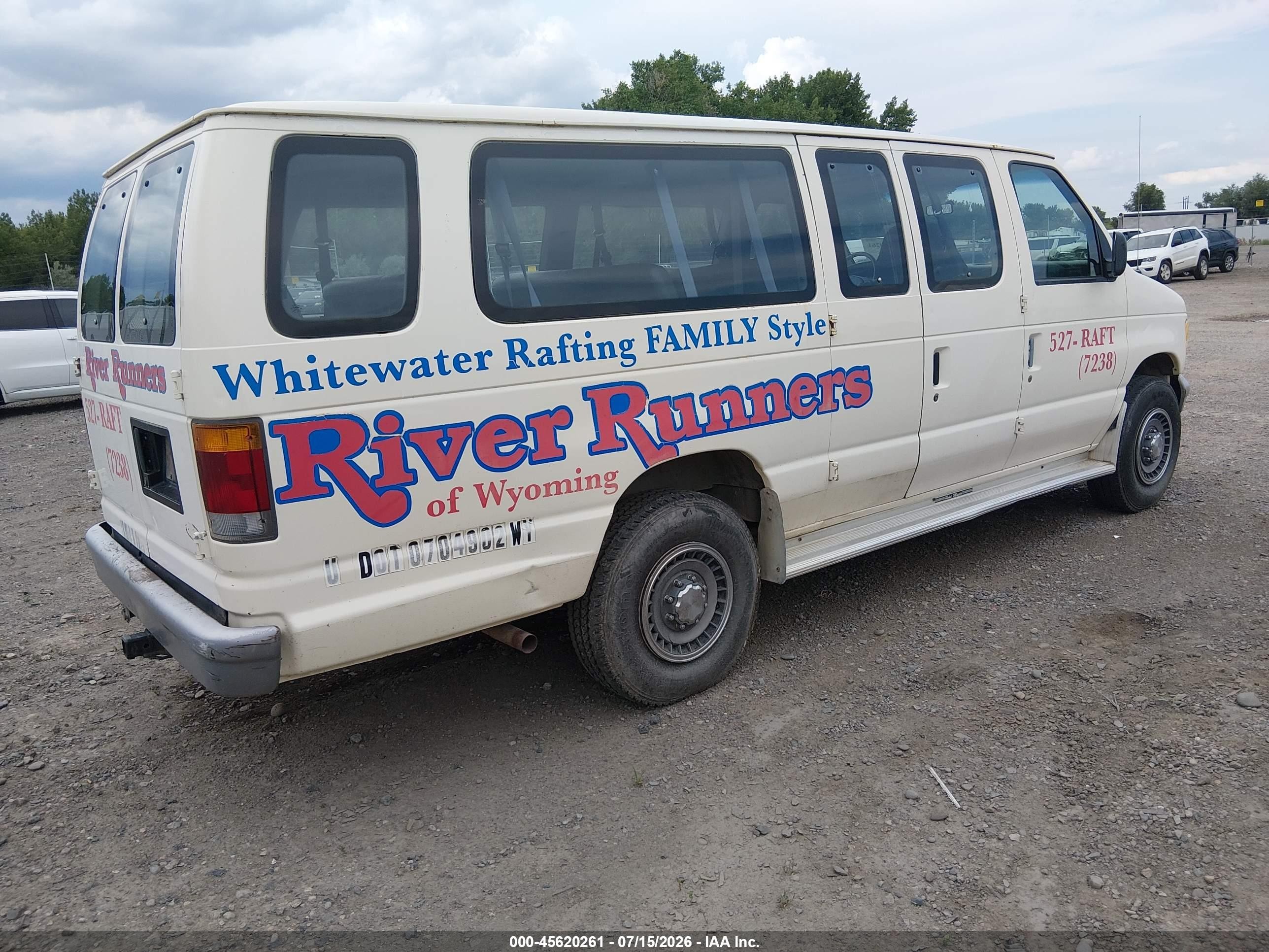 1994 Ford Econoline E350 Super Duty Cream vin: 1FBJS31Y5RHB52587