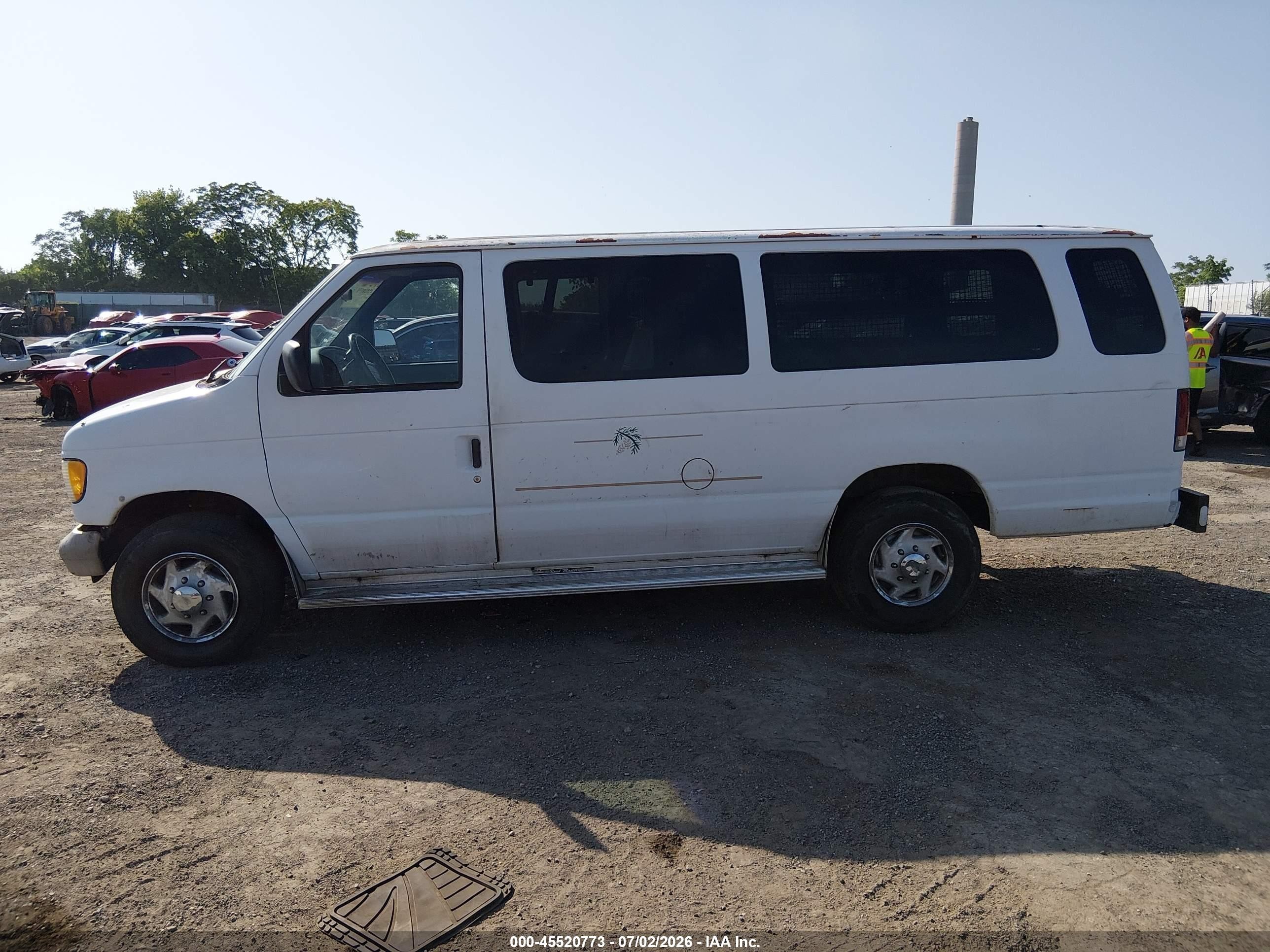 1996 Ford Econoline E350 Super Duty White vin: 1FBJS31Y8THB00779