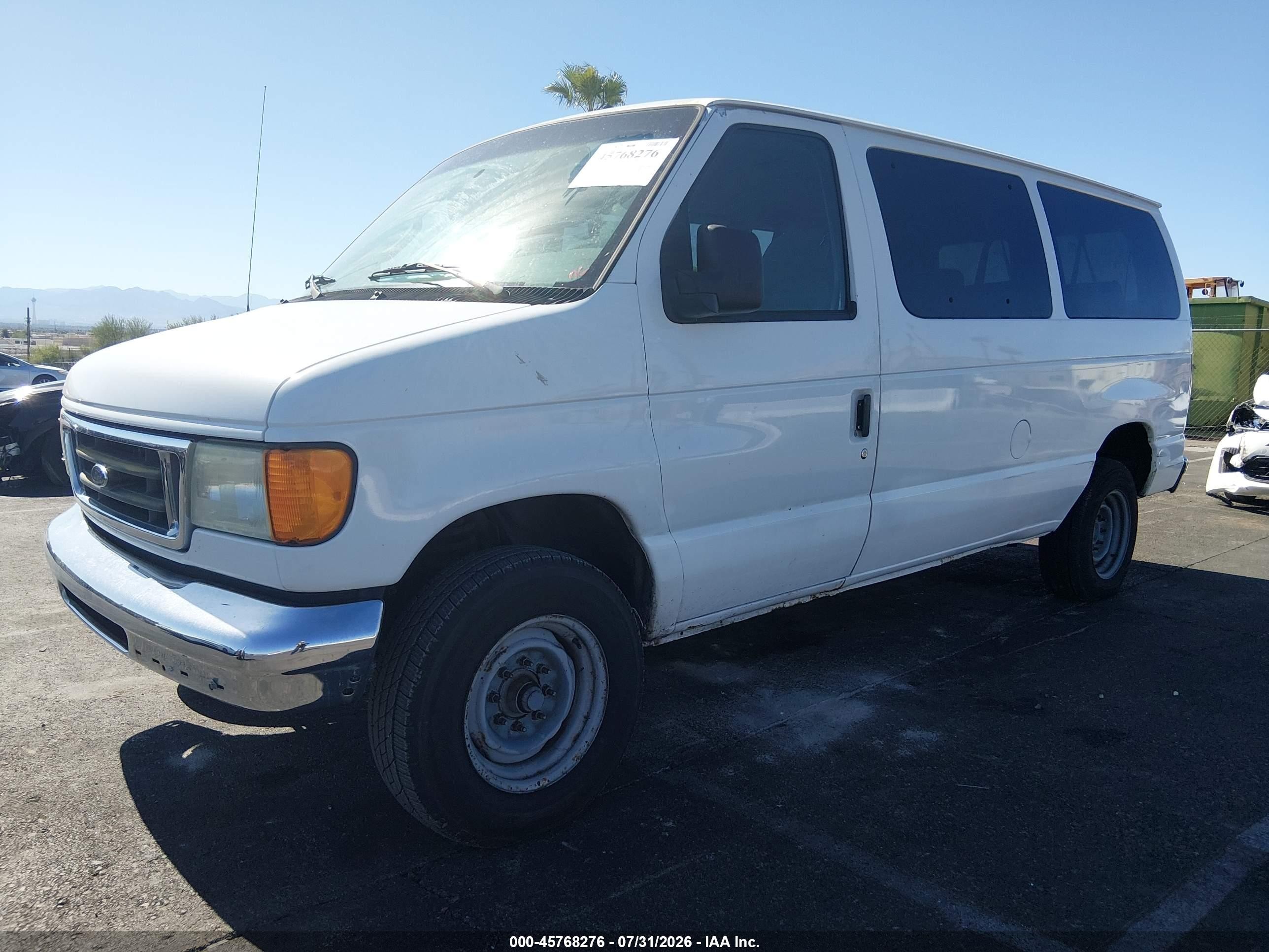 2006 Ford E-350 Super Duty Chateau/xl/xlt White vin: 1FBNE31L06DA43812